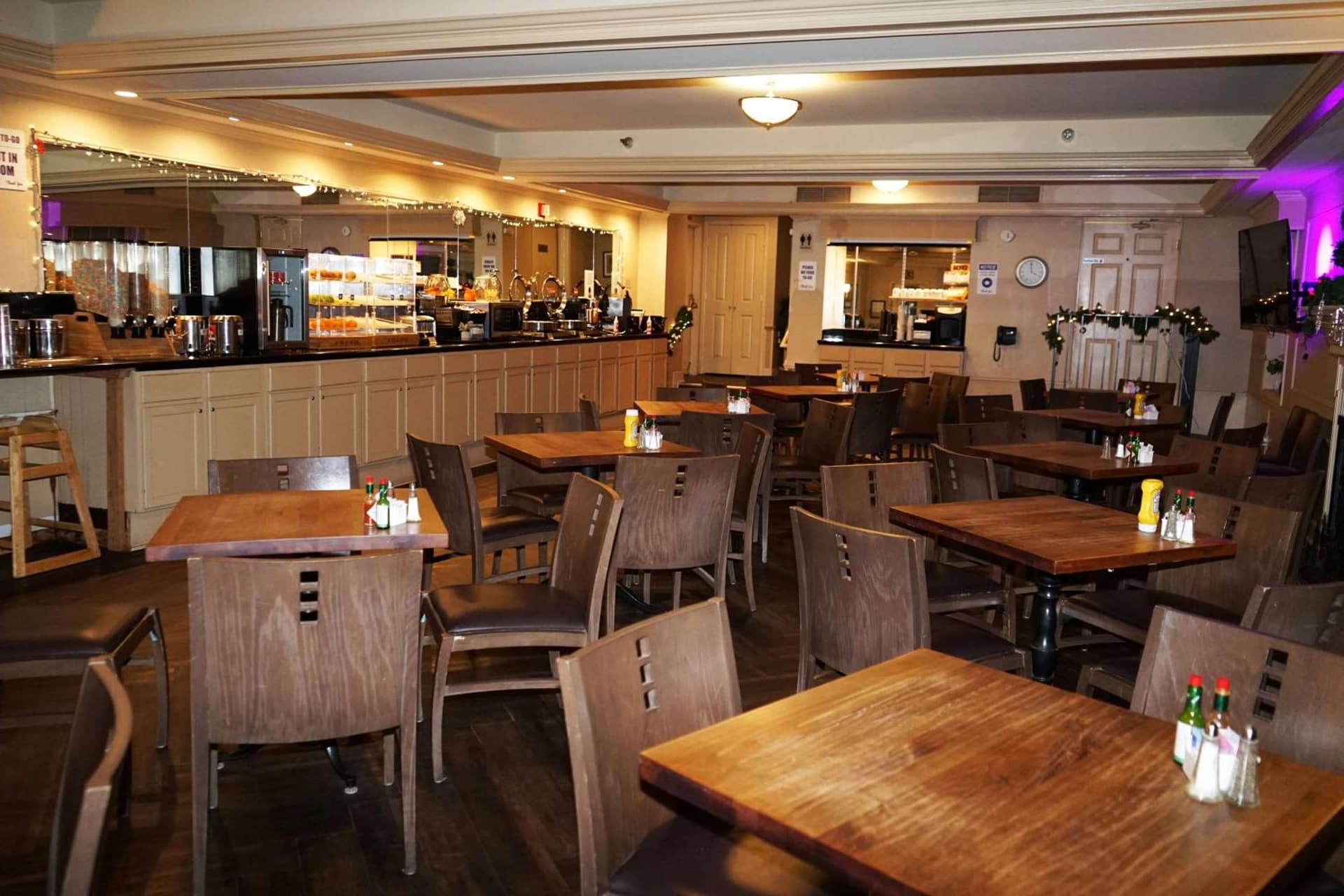 Wingate by Wyndham Bellingham Heritage Inn gallery photo in Bellingham, WA — image 12