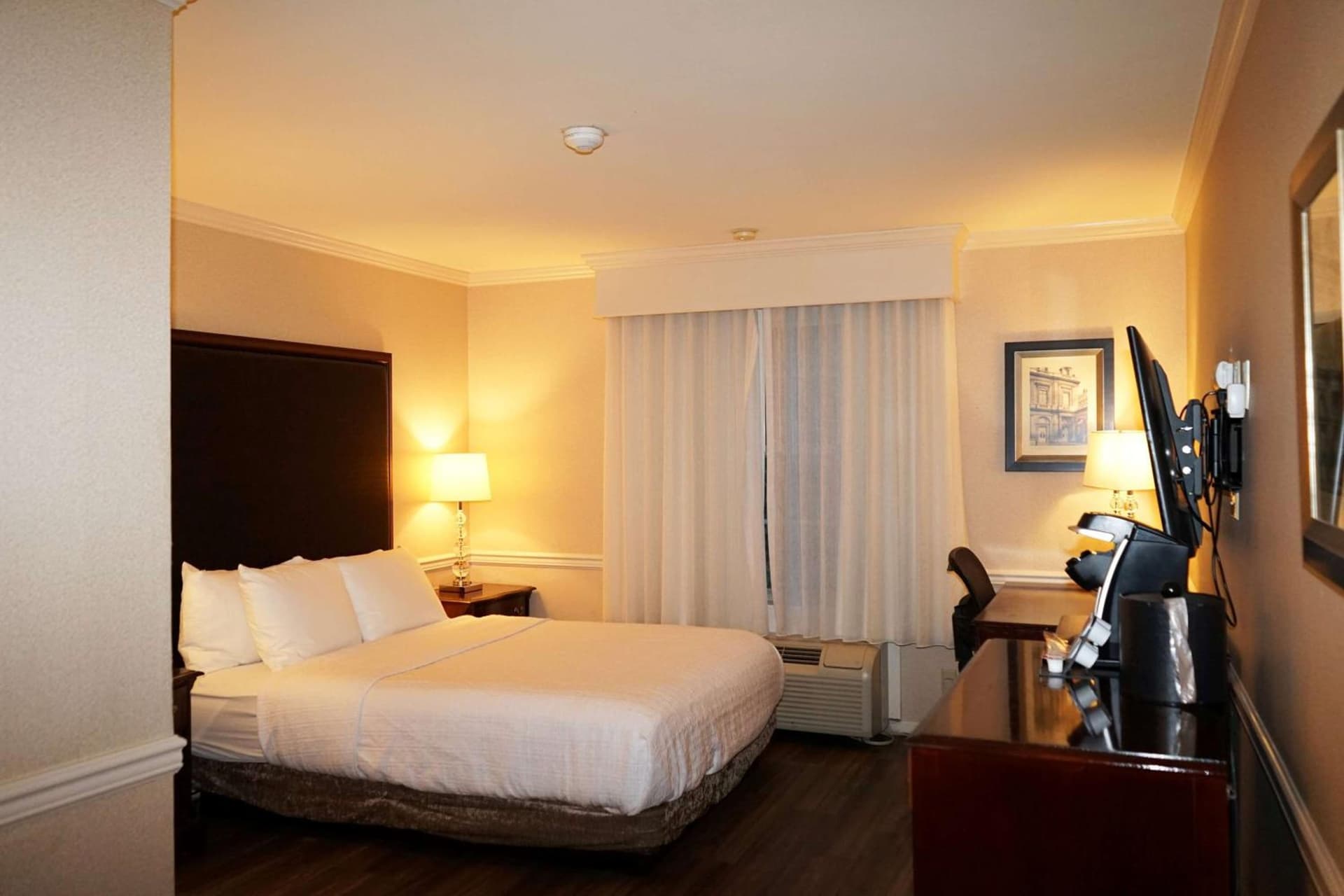 Wingate by Wyndham Bellingham Heritage Inn gallery photo in Bellingham, WA — image 21