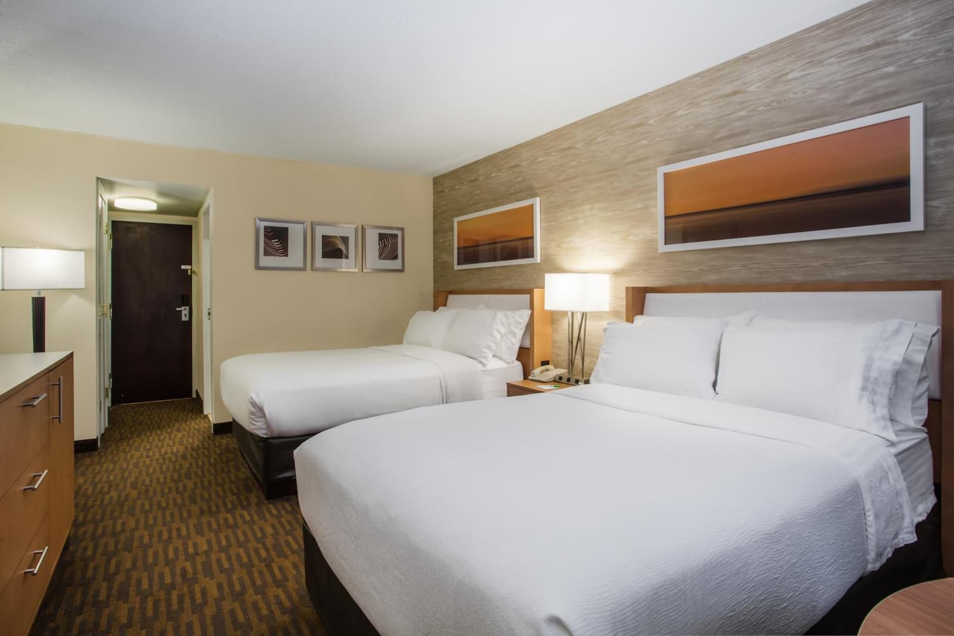 Holiday Inn Saratoga Springs by IHG gallery photo in Saratoga Springs, NY — image 5