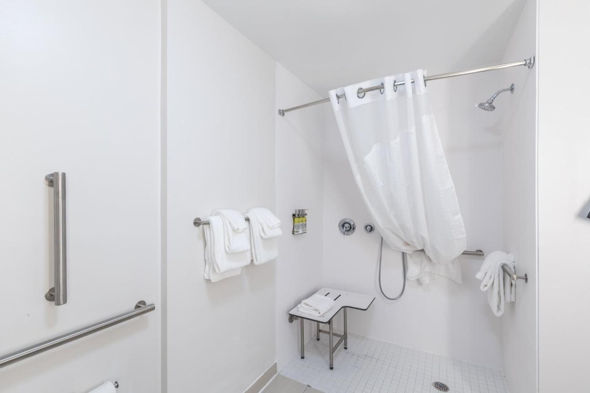 Holiday Inn Express & Suites Columbia Downtown The Vista by IHG gallery photo in Columbia, SC — image 30