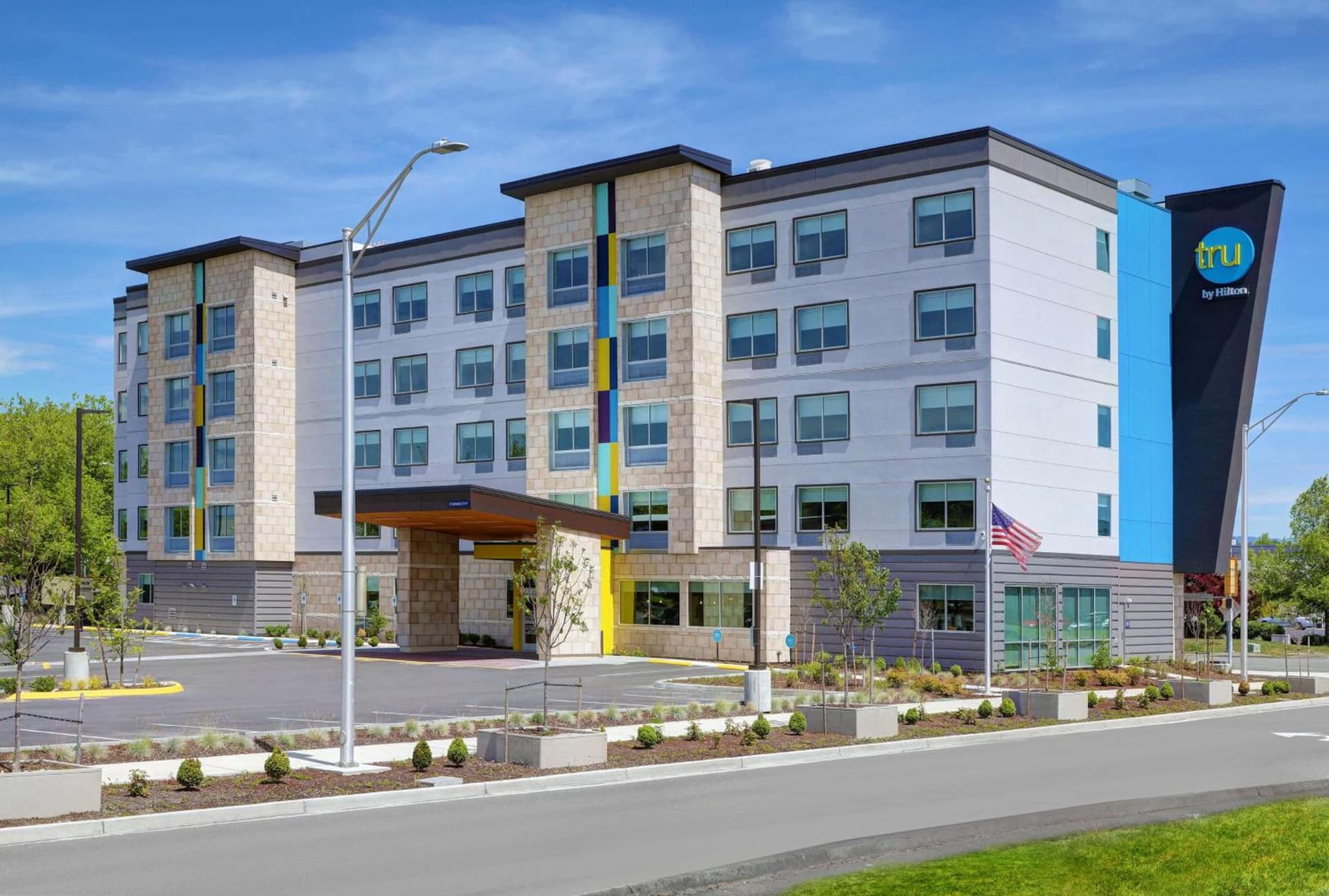 Tru By Hilton Tukwila Seattle Airport, Wa featured exterior or lobby in Tukwila, WA — similar hotel