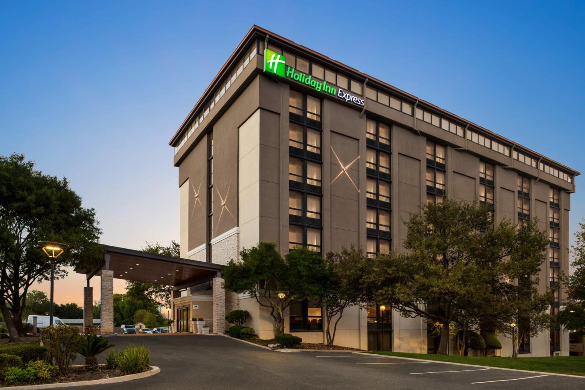Holiday Inn Express - San Antonio Airport by IHG featured exterior or lobby in San Antonio, TX — similar hotel