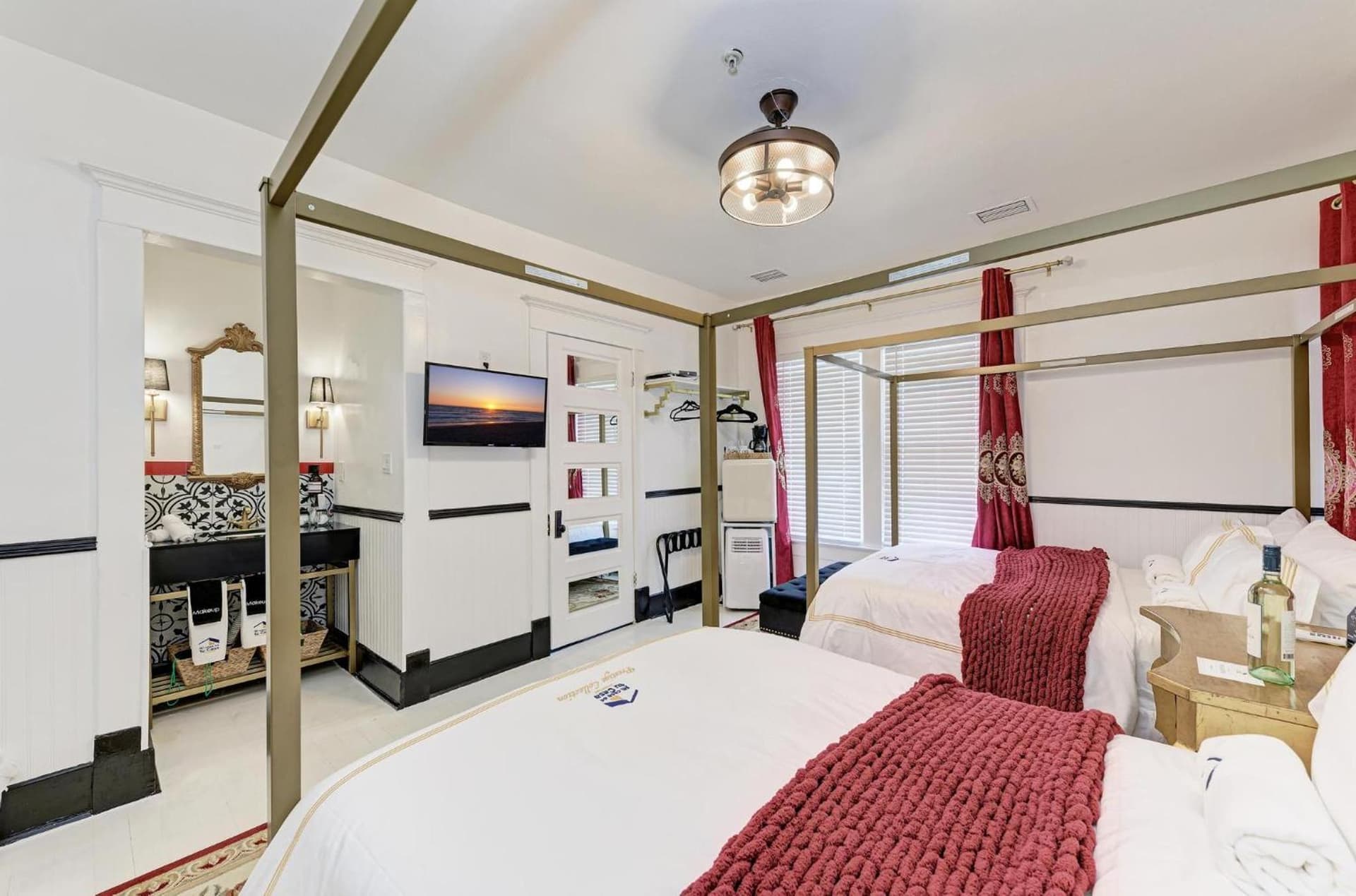 Prestige Collection, Hotel Boutique gallery photo in St Petersburg, FL — image 65
