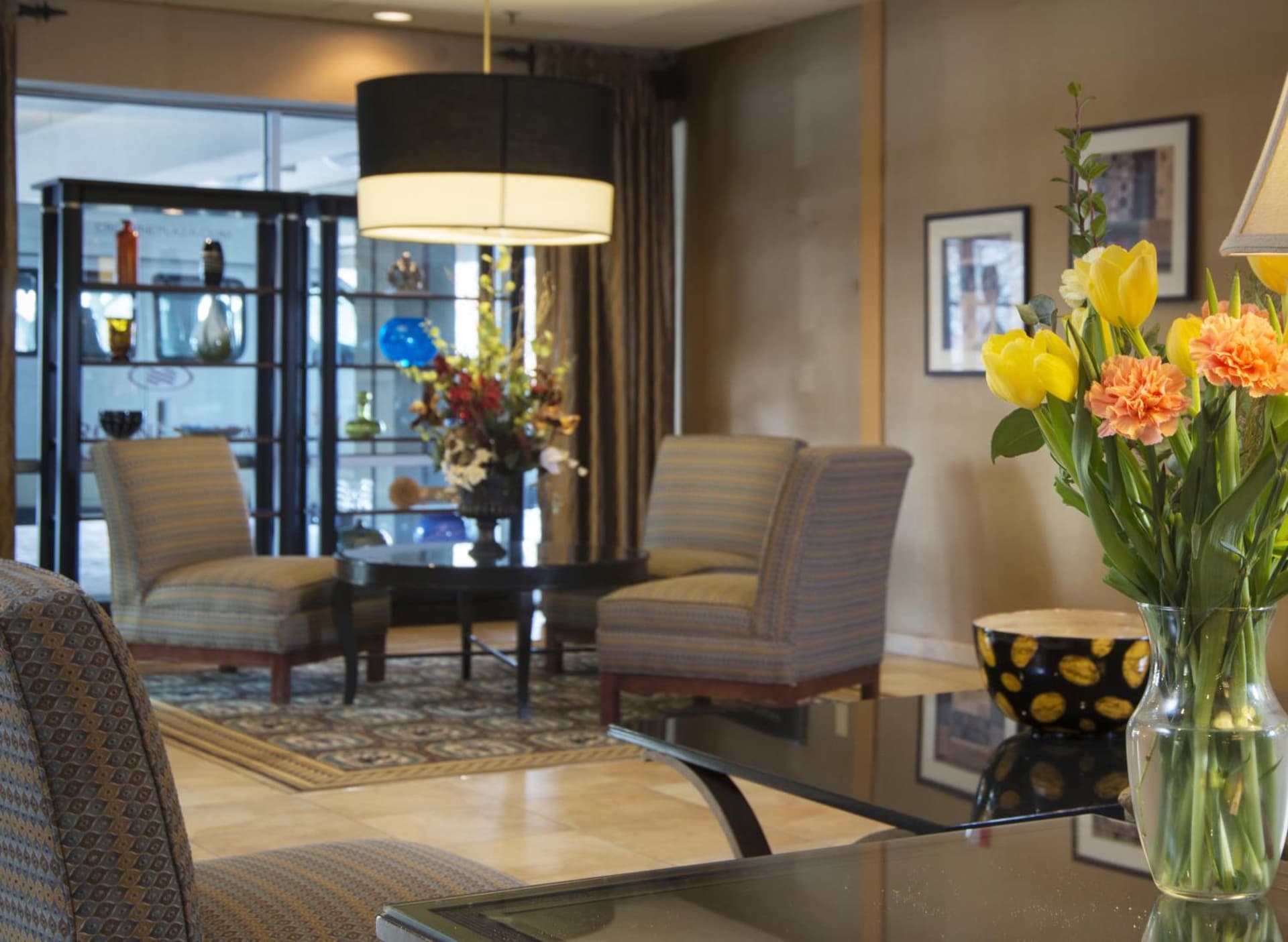 The Rockville Hotel, a Ramada by Wyndham interior in Rockville, MD — gallery photo 2