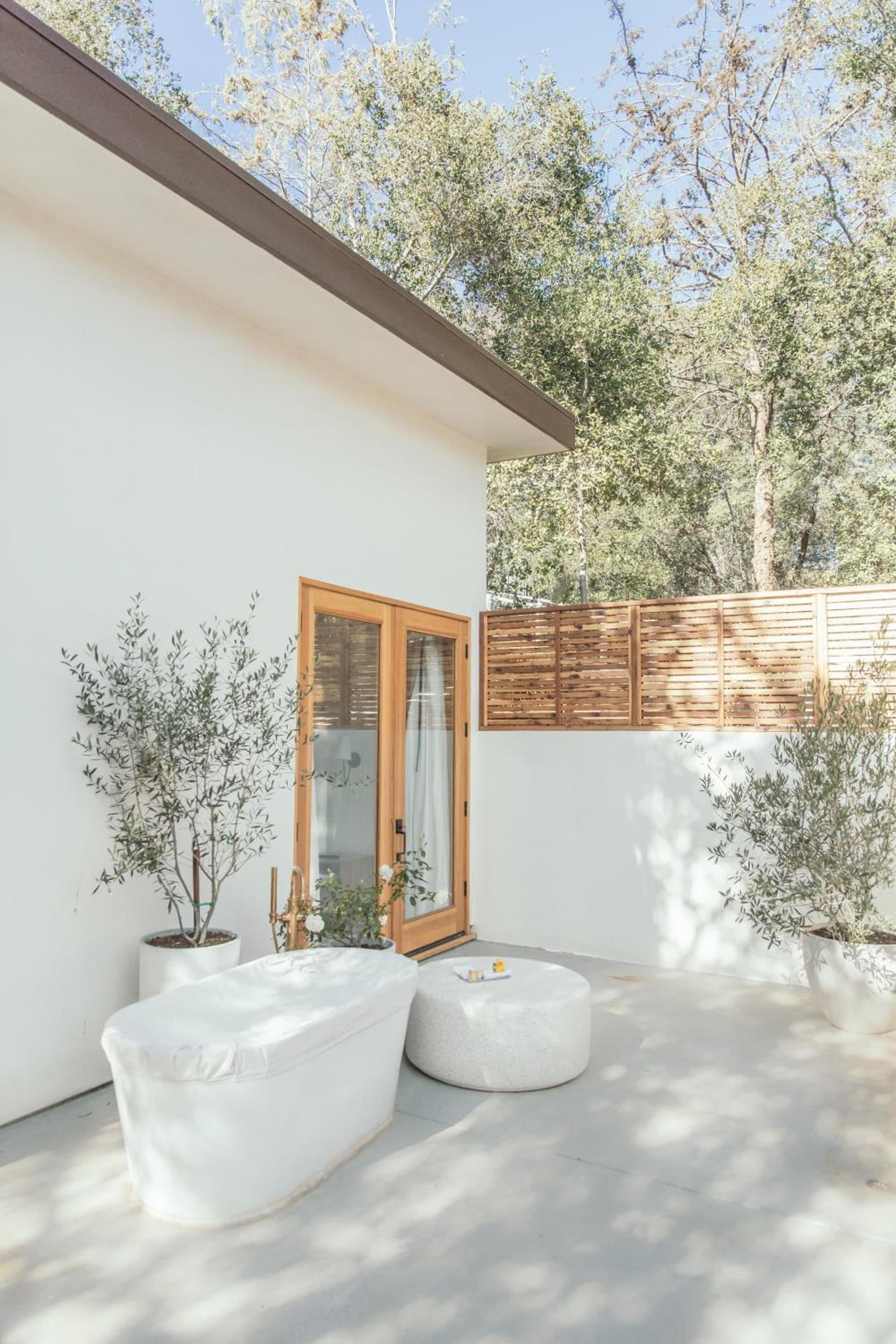 CALAMIGOS RANCH Resort & Spa property views in Malibu, CA — gallery photo 3