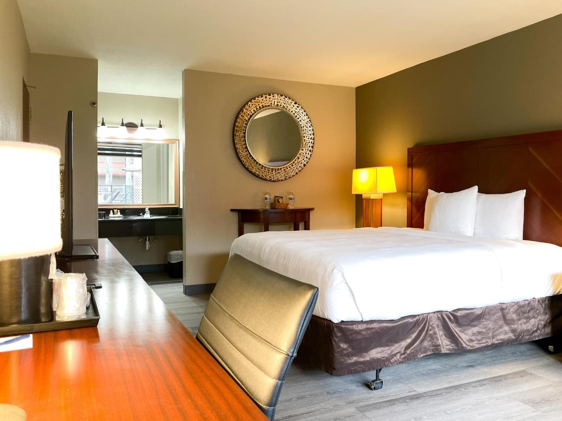 GreenTree Hotel & Extended Stay I-10 FWY Houston, Channelview, Baytown gallery photo in Channelview, TX — image 21