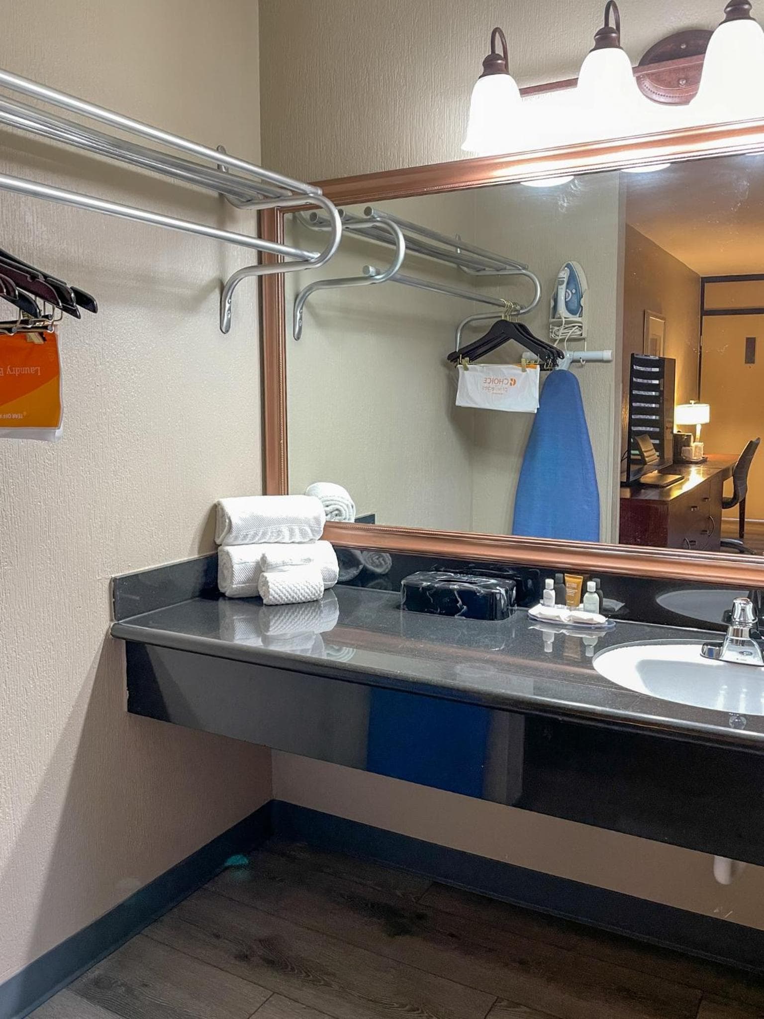 GreenTree Hotel & Extended Stay I-10 FWY Houston, Channelview, Baytown gallery photo in Channelview, TX — image 43