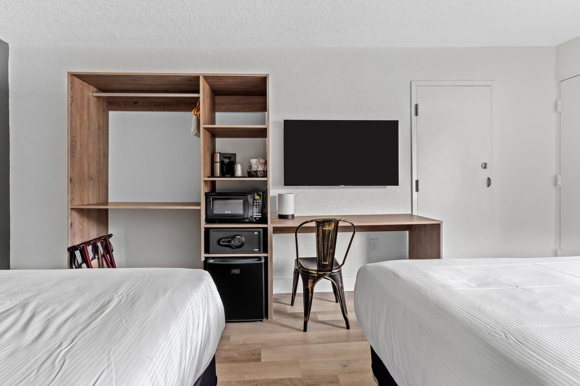 Baymont by Wyndham Jacksonville Airport gallery photo in Jacksonville, FL — image 6