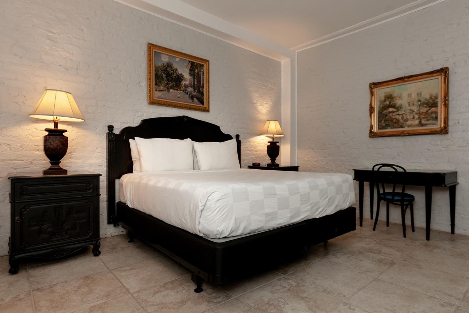Chateau Hotel gallery photo in New Orleans, LA — image 25