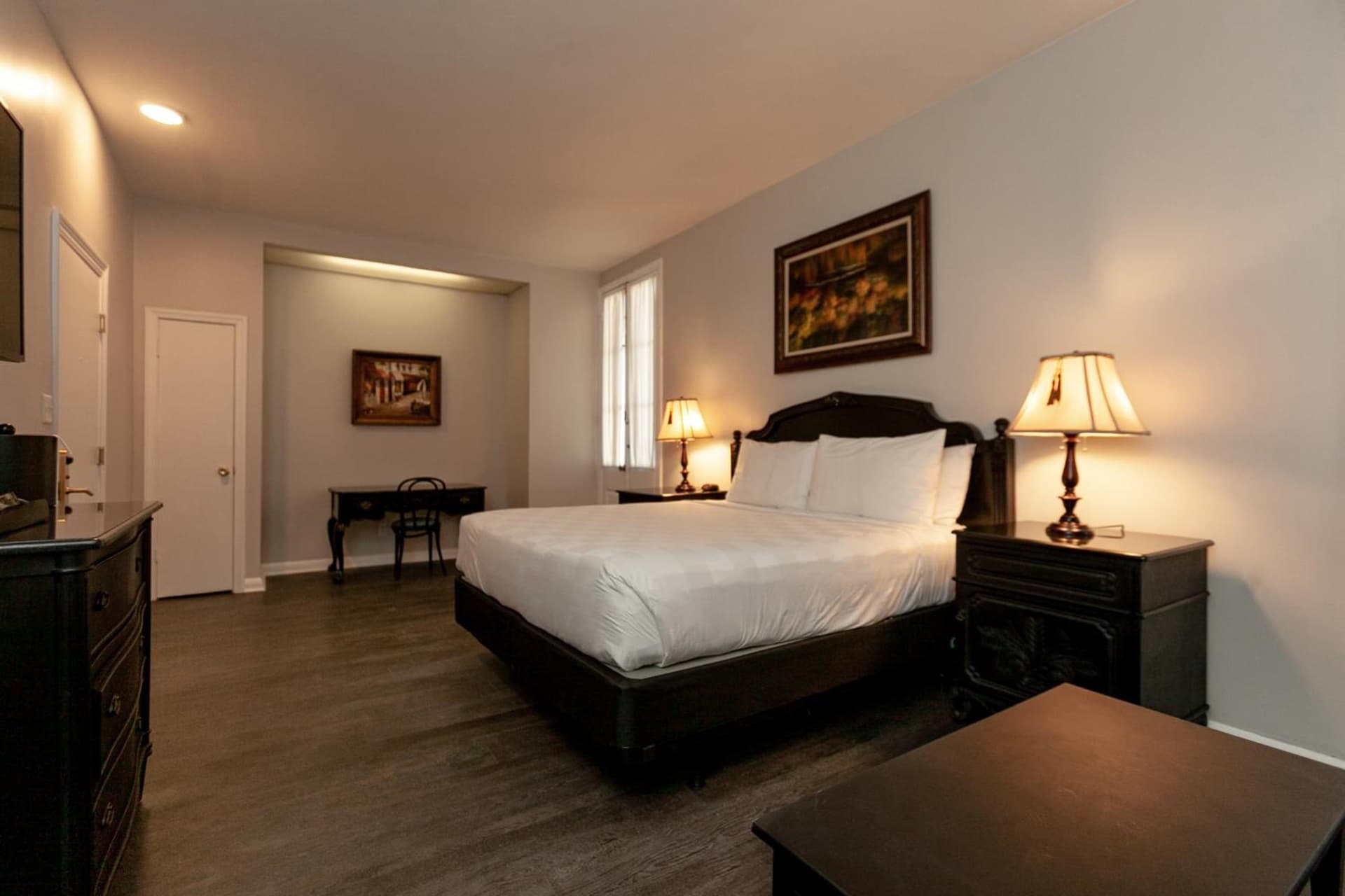 Chateau Hotel gallery photo in New Orleans, LA — image 13