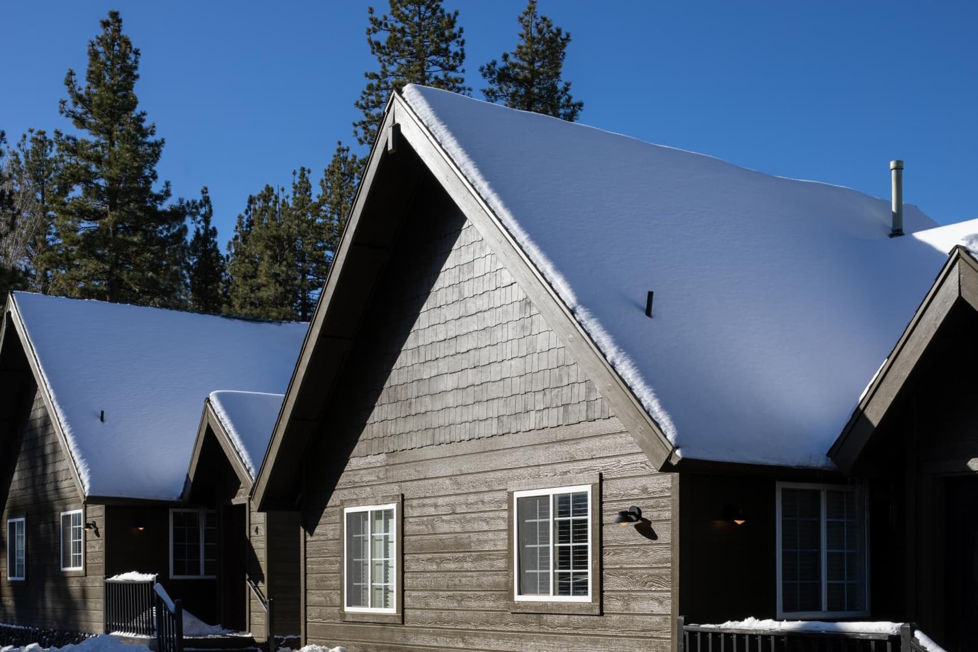 Hotel Marina Riviera featured exterior or lobby in Big Bear Lake, CA — similar hotel