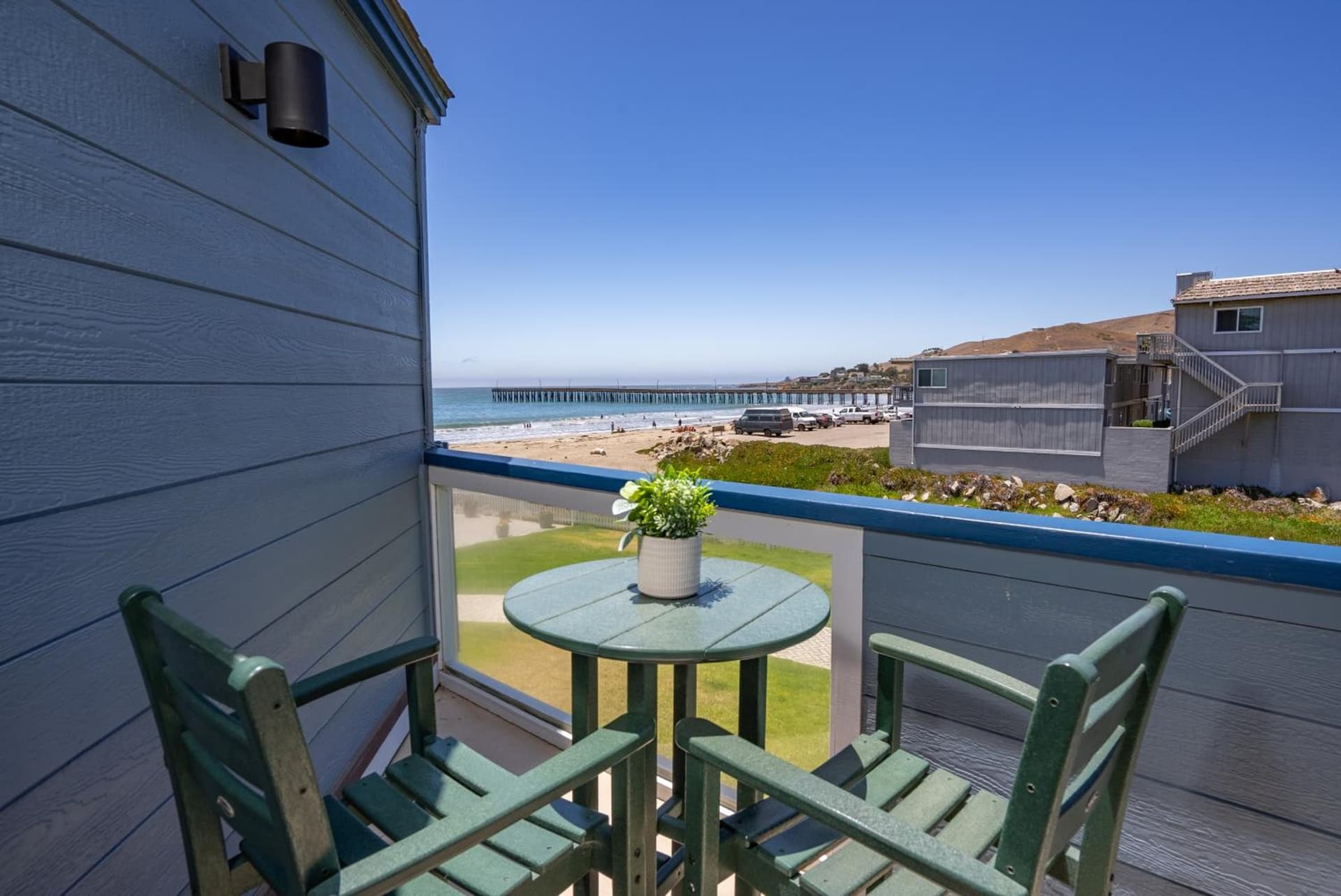 Shoreline Inn...on the beach gallery photo in Cayucos, CA — image 43