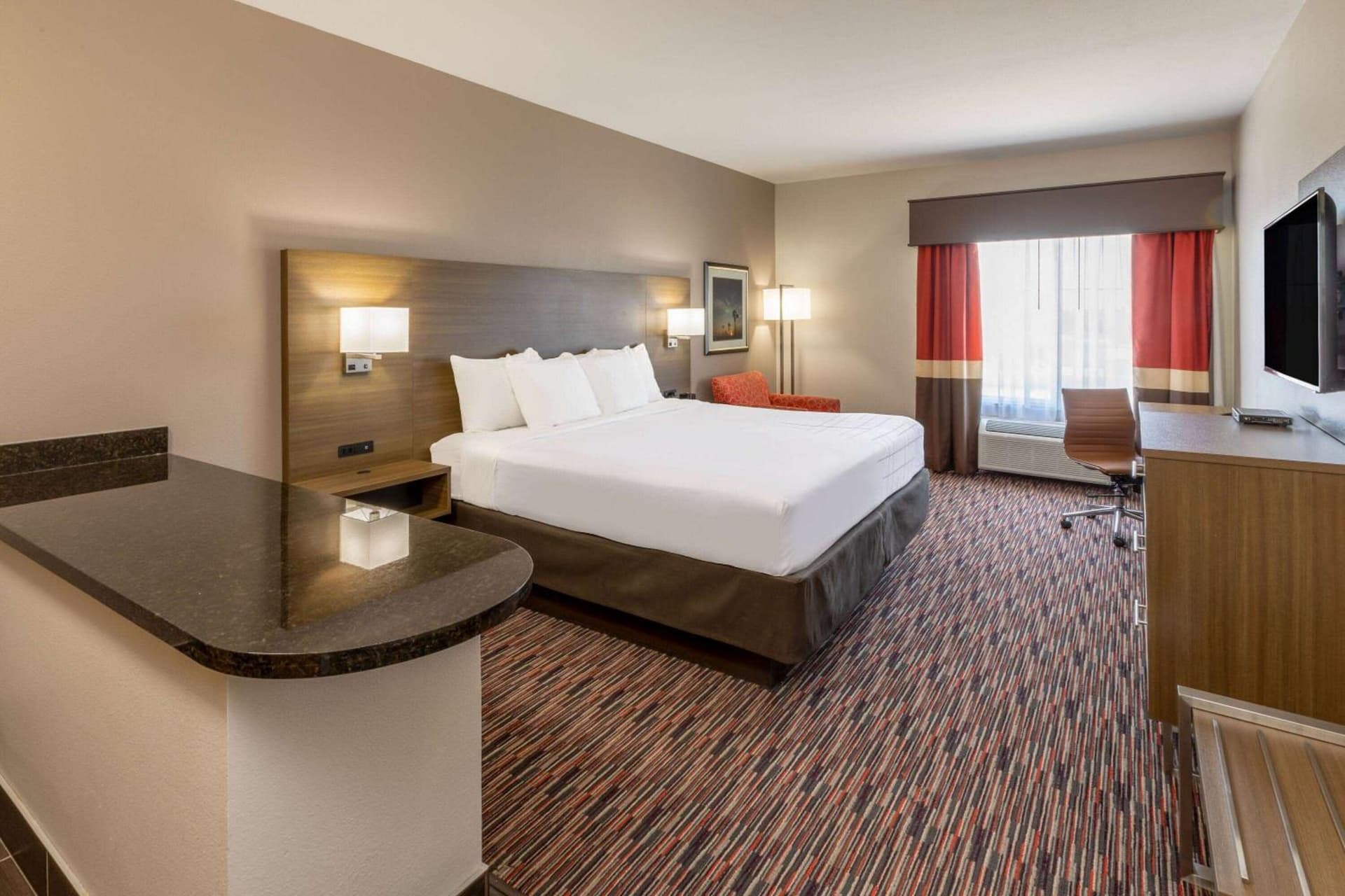 La Quinta by Wyndham Wichita Falls - MSU Area interior in Wichita Falls, TX — gallery photo 2