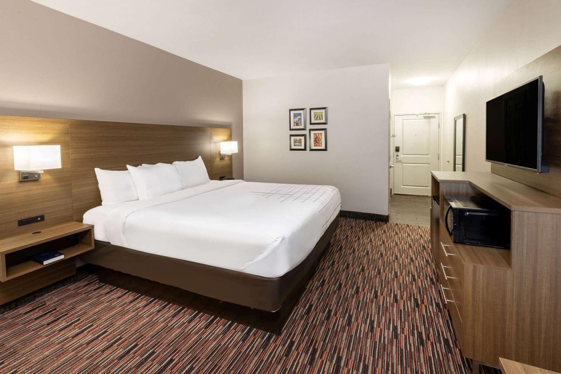 La Quinta by Wyndham Wichita Falls - MSU Area gallery photo in Wichita Falls, TX — image 9