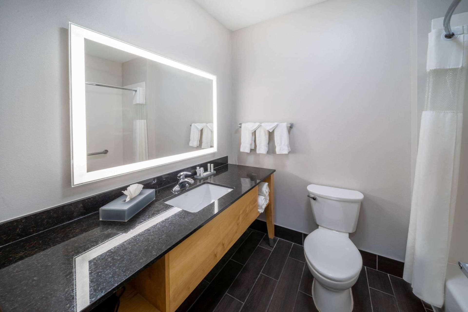 La Quinta by Wyndham Wichita Falls - MSU Area gallery photo in Wichita Falls, TX — image 46