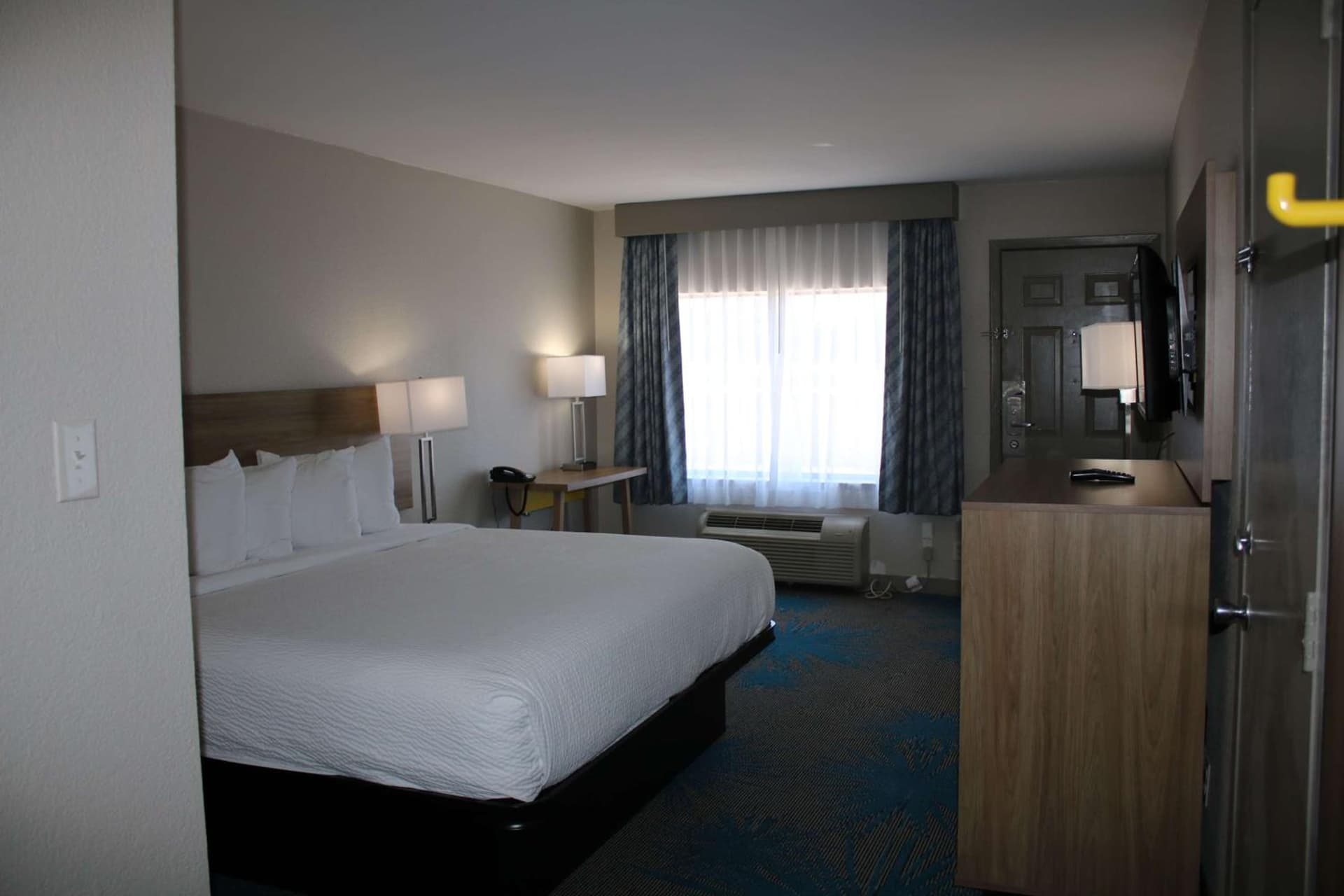 Days Inn by Wyndham Waco University Area gallery photo in Waco, TX — image 93