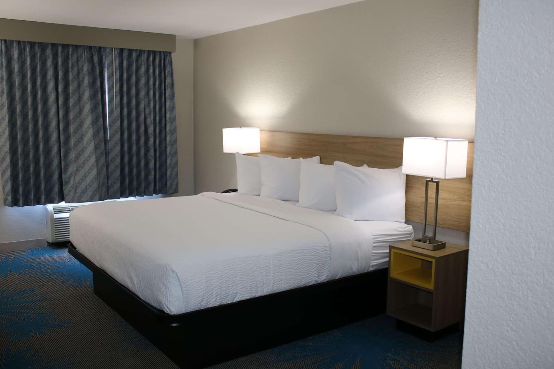 Days Inn by Wyndham Waco University Area gallery photo in Waco, TX — image 48