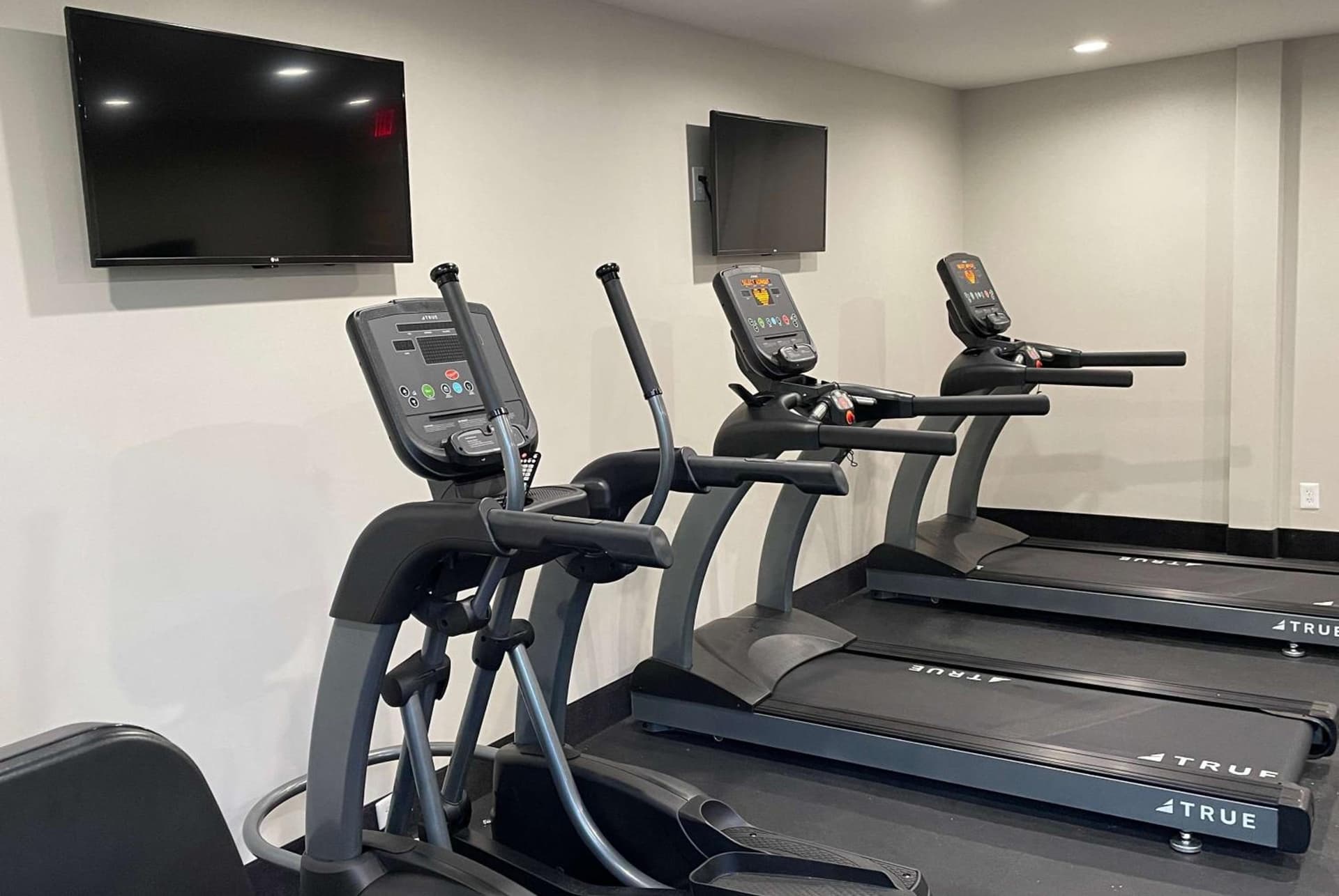 La Quinta Inn & Suites by Wyndham Indianapolis Downtown gallery photo in Indianapolis, IN — image 16