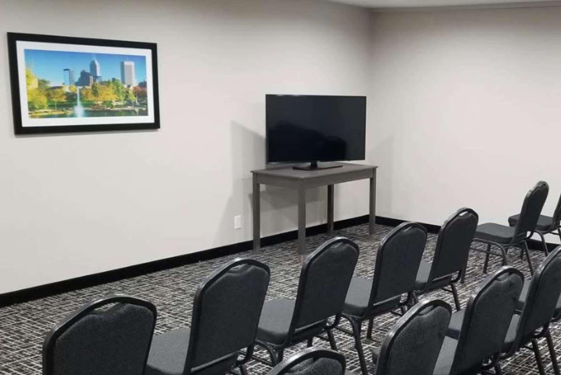 La Quinta Inn & Suites by Wyndham Indianapolis Downtown gallery photo in Indianapolis, IN — image 5