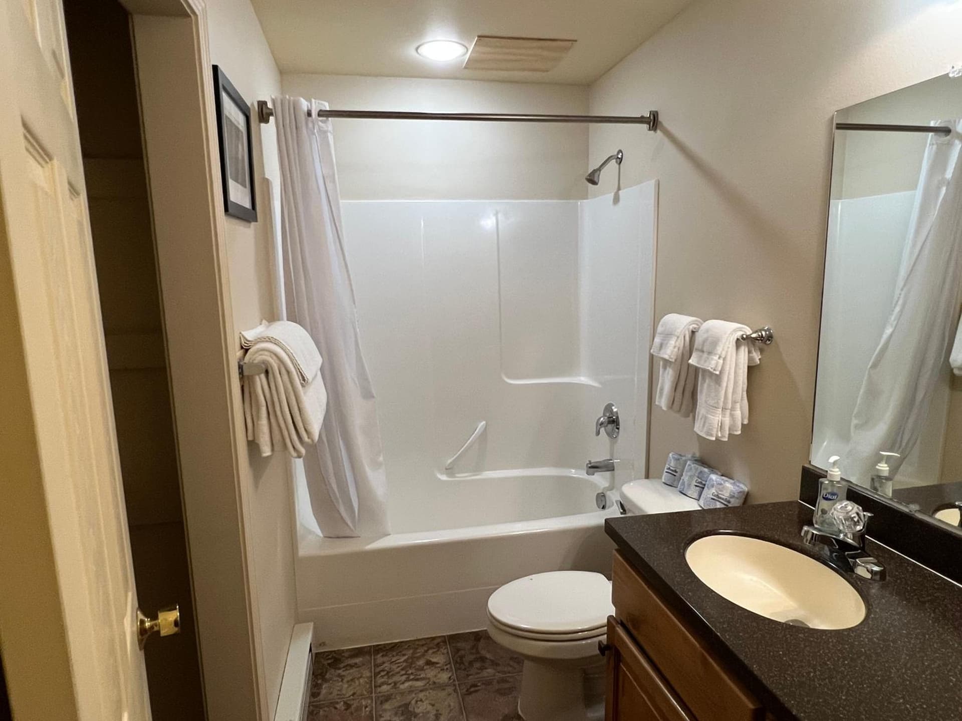 Faithful Street Inn property views in West Yellowstone, MT — gallery photo 3