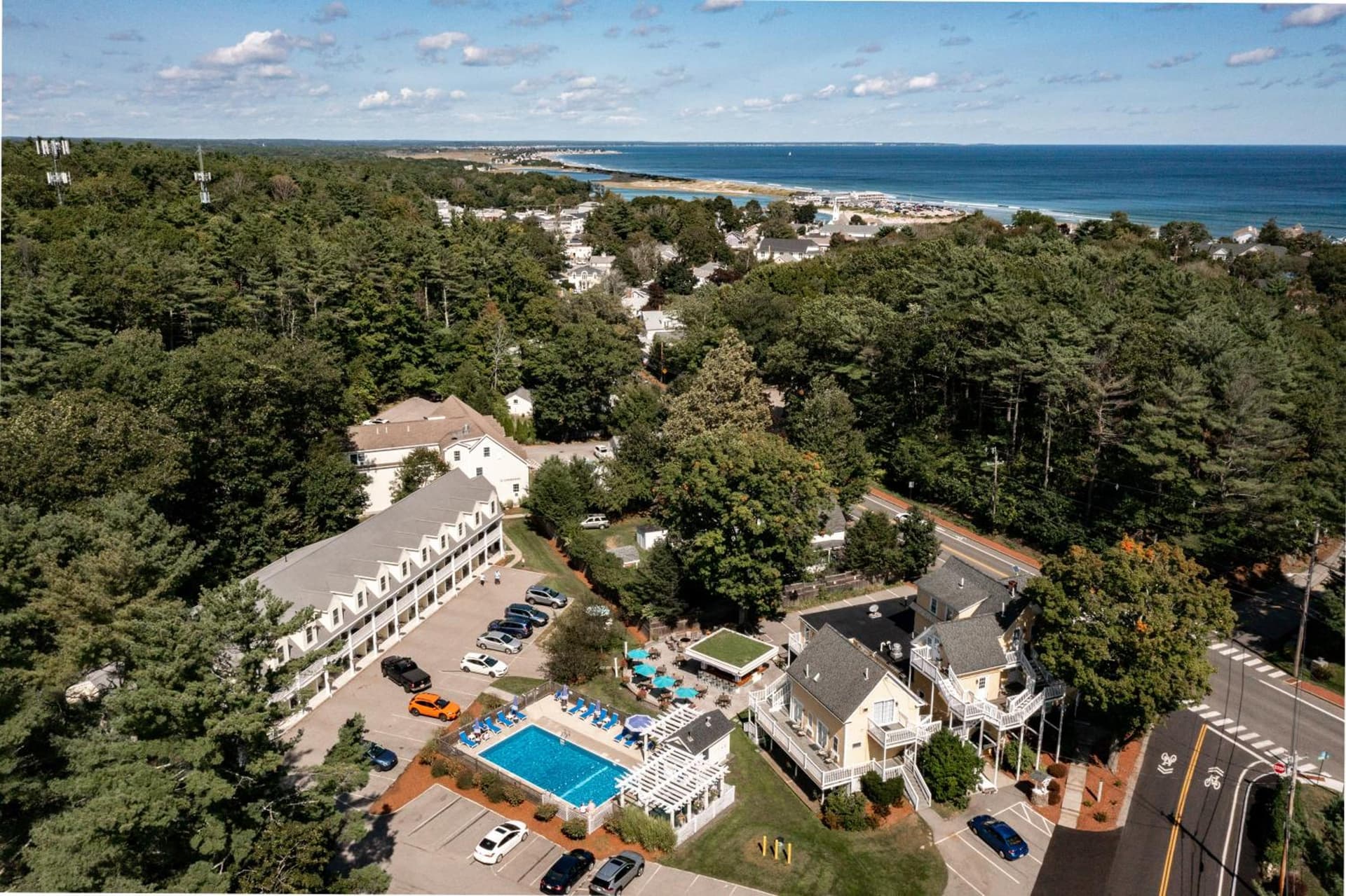 Admiral's Inn Resort interior in Ogunquit — gallery photo 2