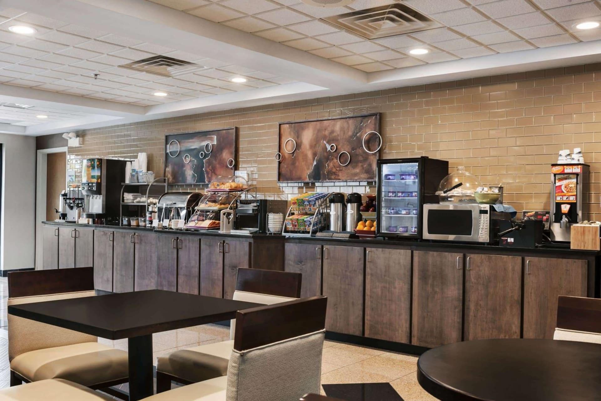 Wingate by Wyndham Chicago Schaumburg gallery photo in Schaumburg, IL — image 9