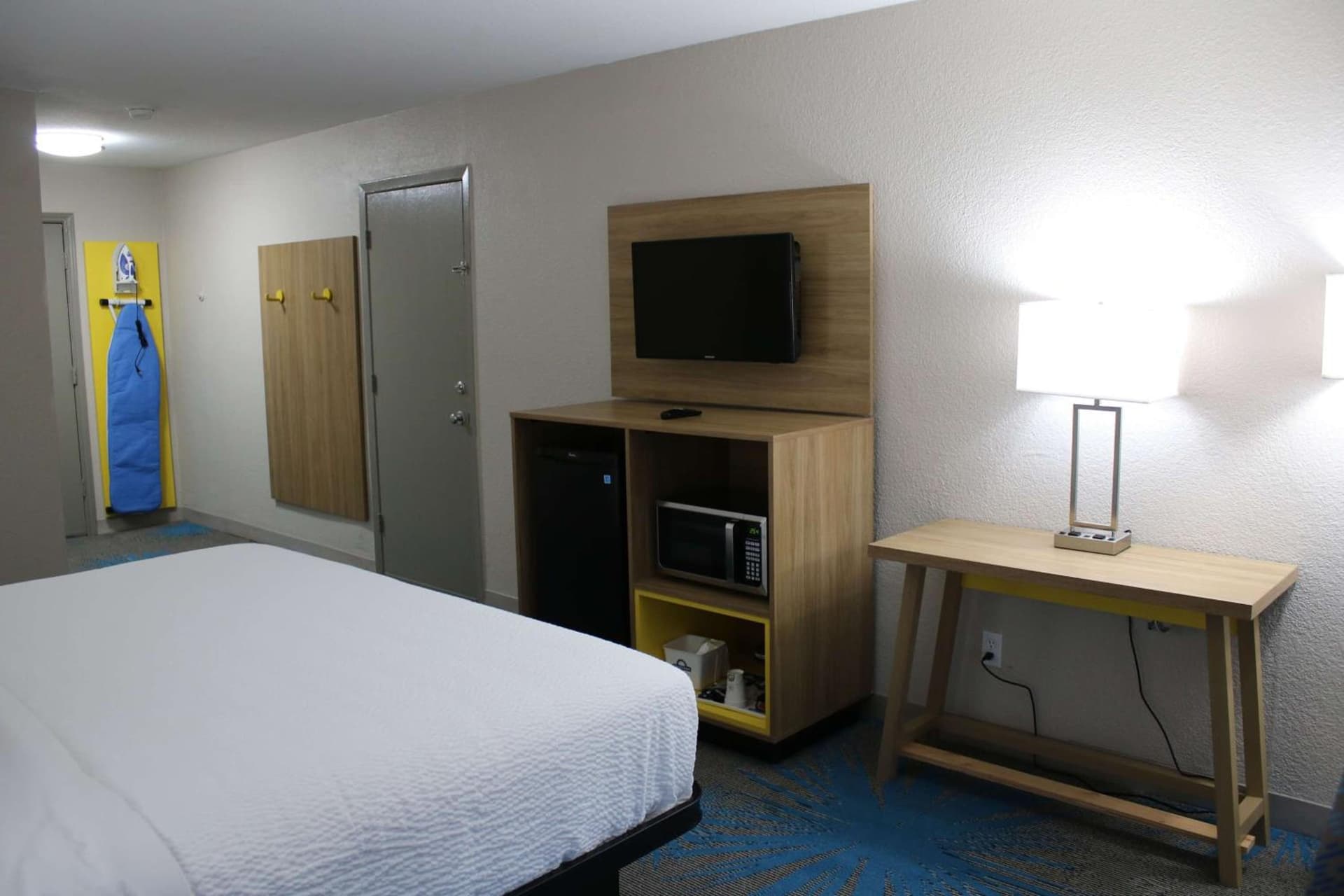 Days Inn by Wyndham Waco University Area gallery photo in Waco, TX — image 52
