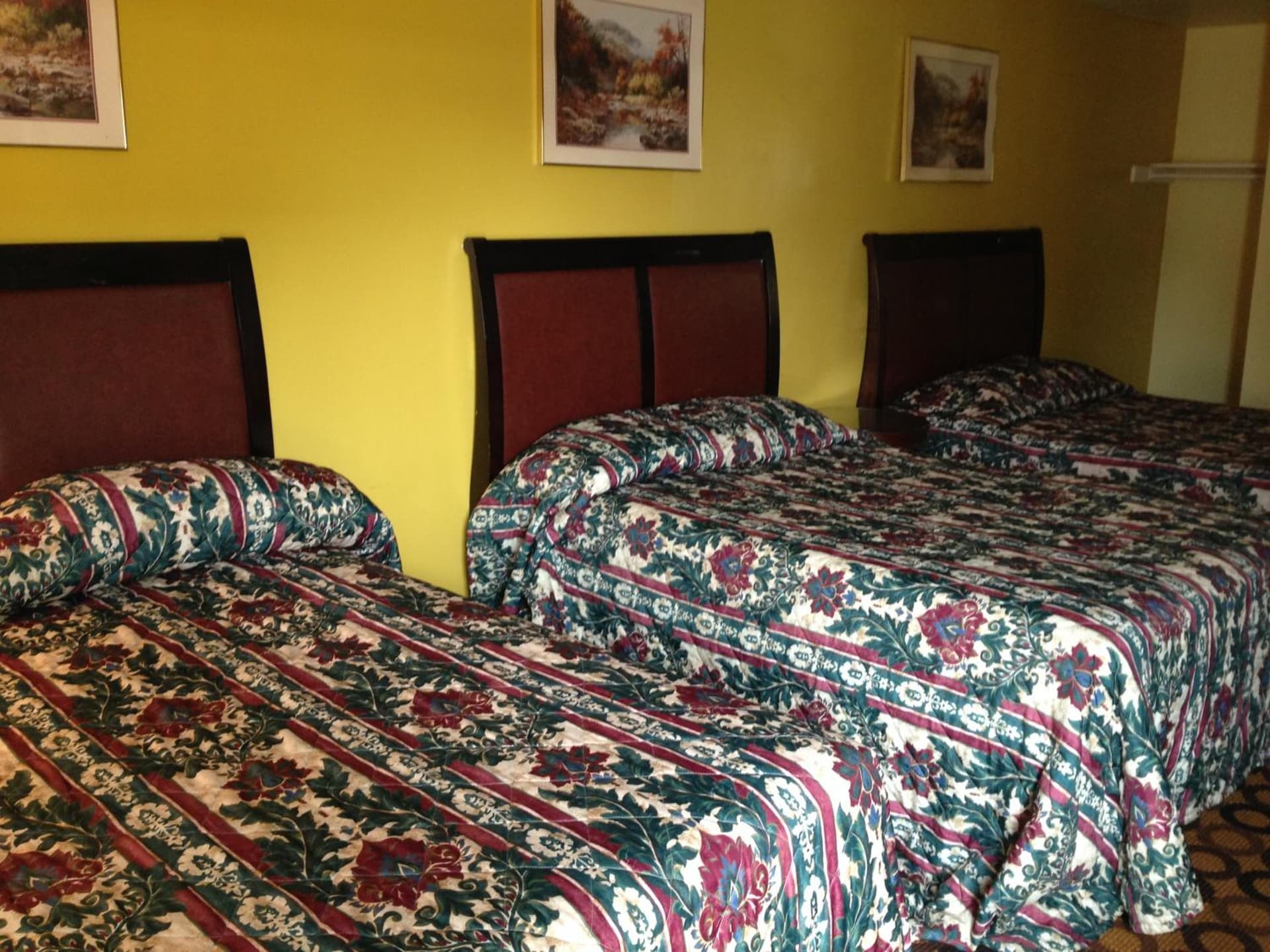 Flamingo Inn interior in Seaside Heights, NJ — gallery photo 2