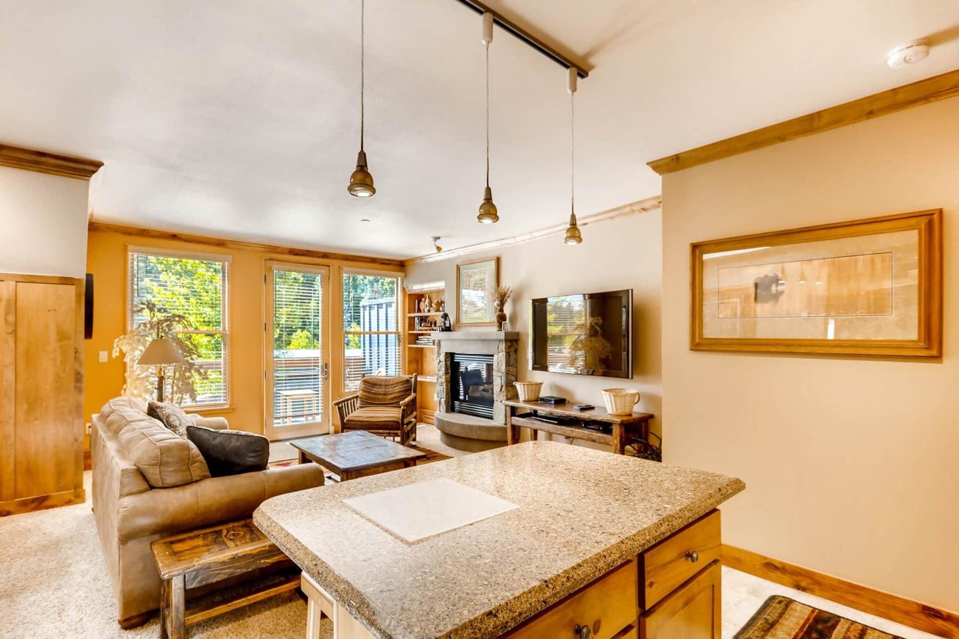 Jackpine & Black Bear Condos by Vail Resorts property views in Keystone, CO — gallery photo 3