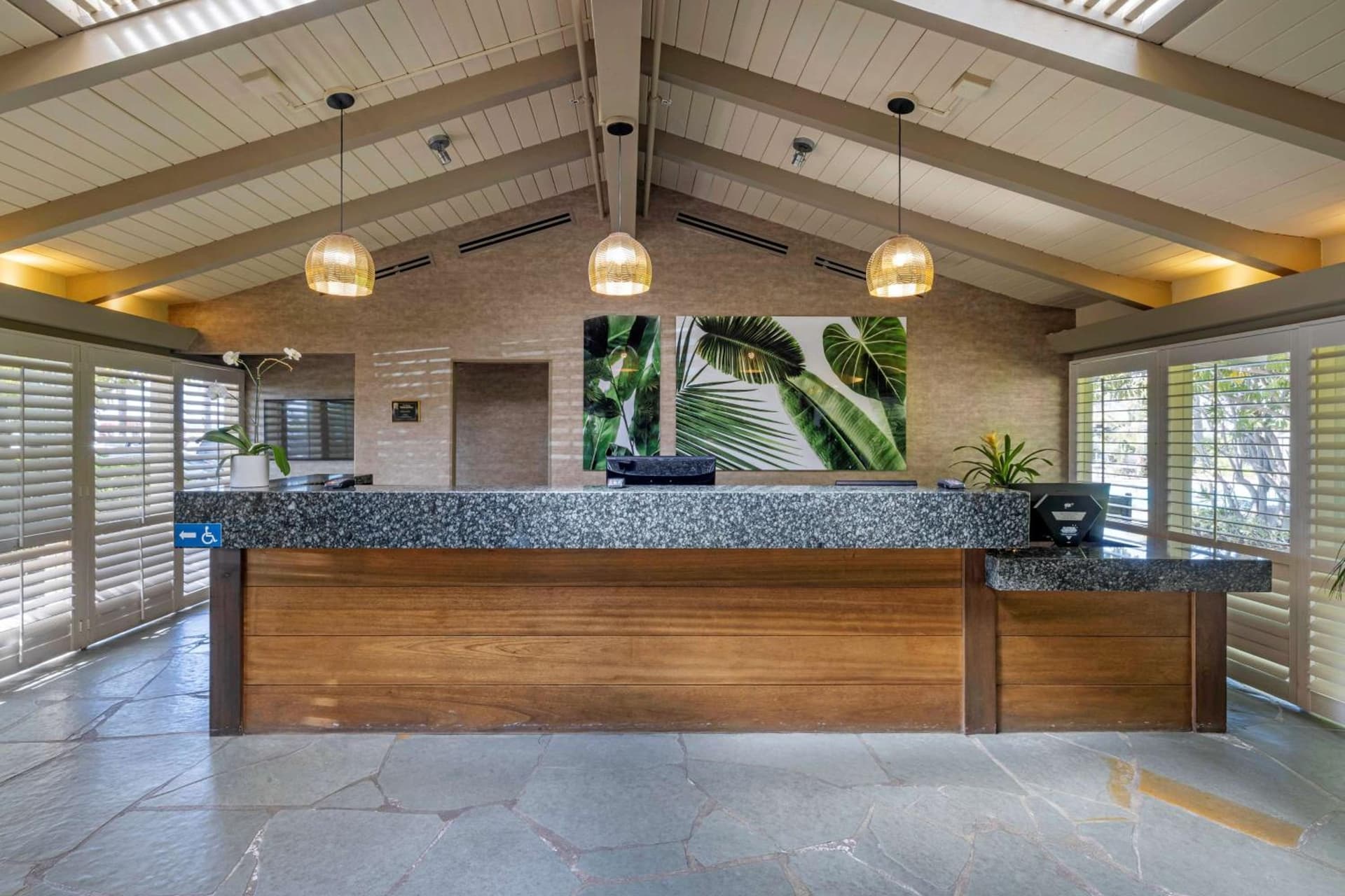 Best Western PLUS Island Palms Hotel & Marina interior in San Diego, CA — gallery photo 2