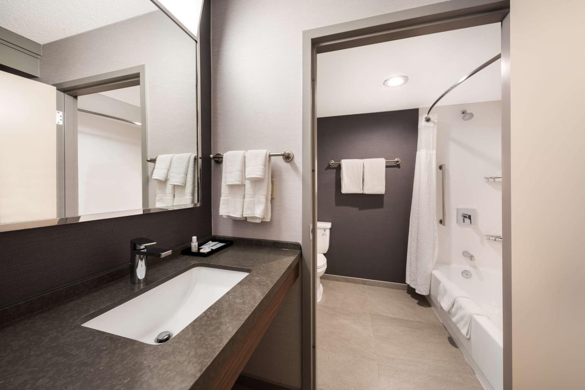 Sonesta Select San Jose Airport gallery photo in San Jose, CA — image 19