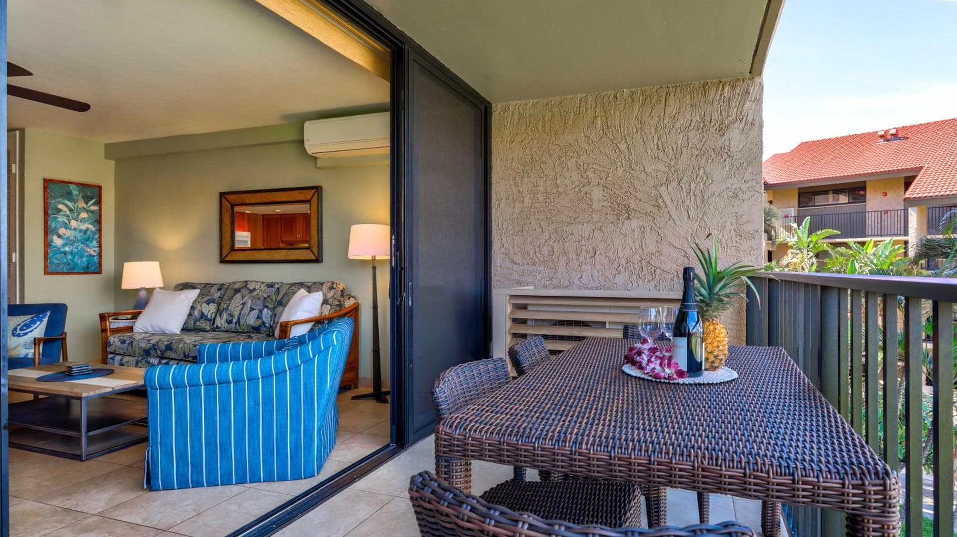 Papakea K303 2bed/2bath stunning ocean & pool views interior in Lahaina, HI — gallery photo 2