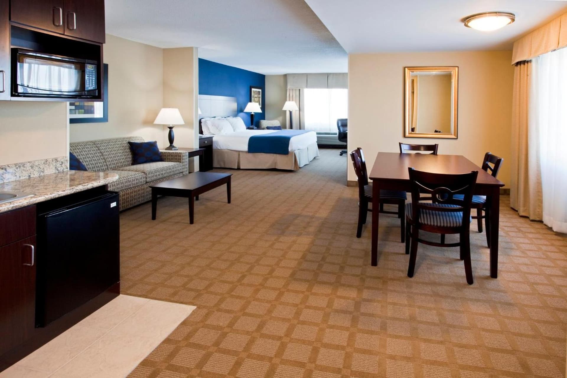 Holiday Inn Express Hotel & Suites Fort Pierce West by IHG gallery photo in Fort Pierce, FL — image 20