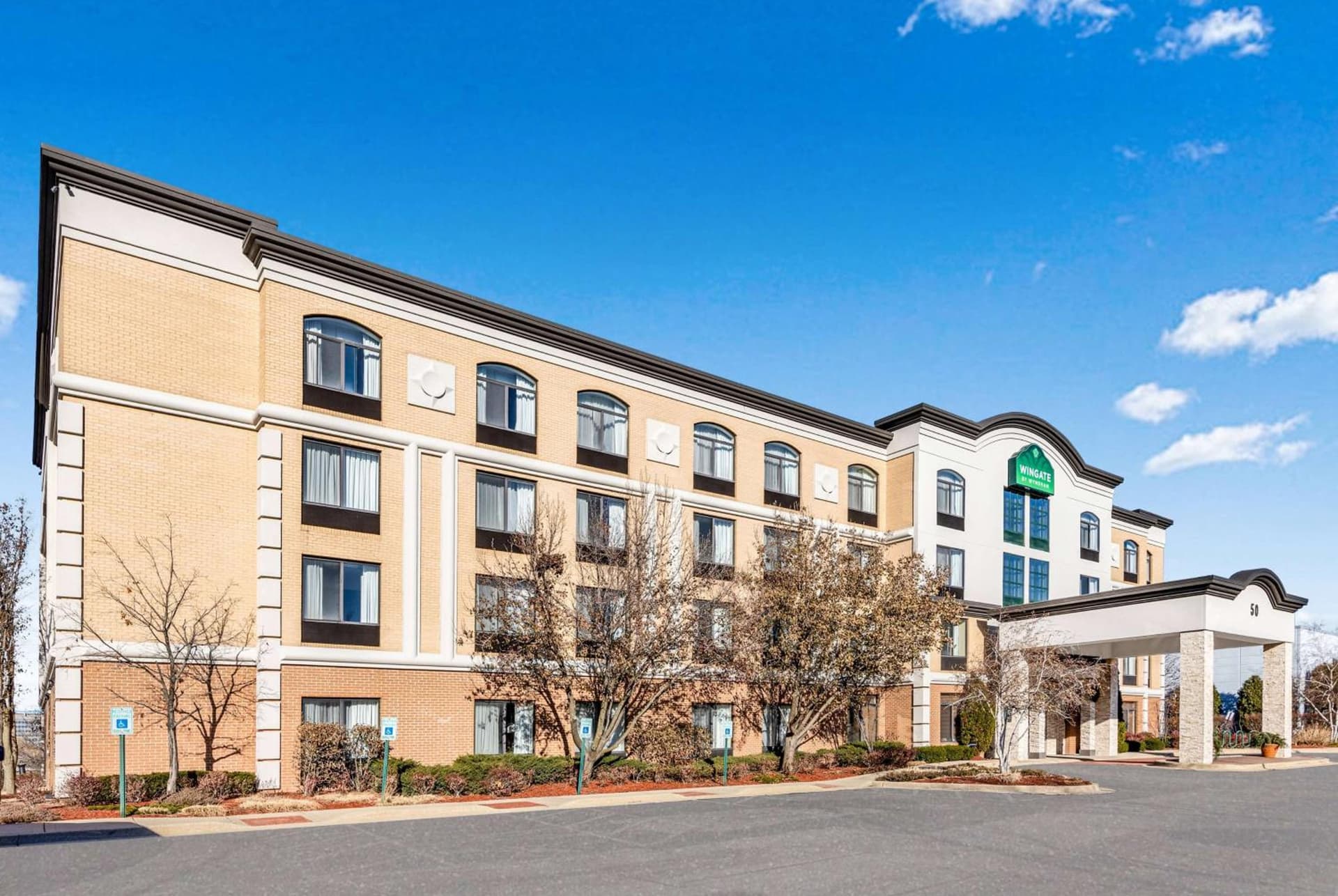 Wingate by Wyndham Chicago Schaumburg property views in Schaumburg, IL — gallery photo 3