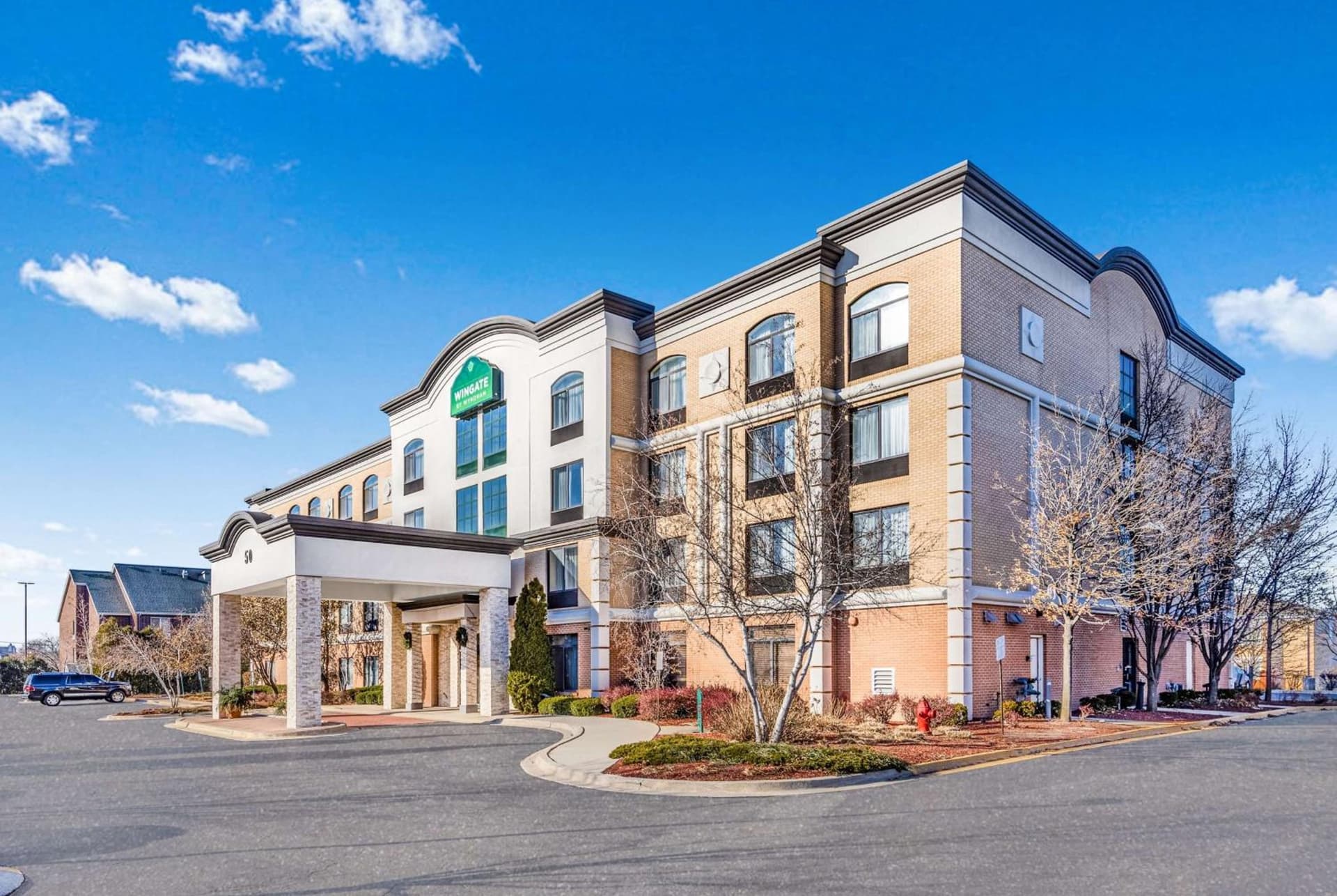 Wingate by Wyndham Chicago Schaumburg interior in Schaumburg, IL — gallery photo 2