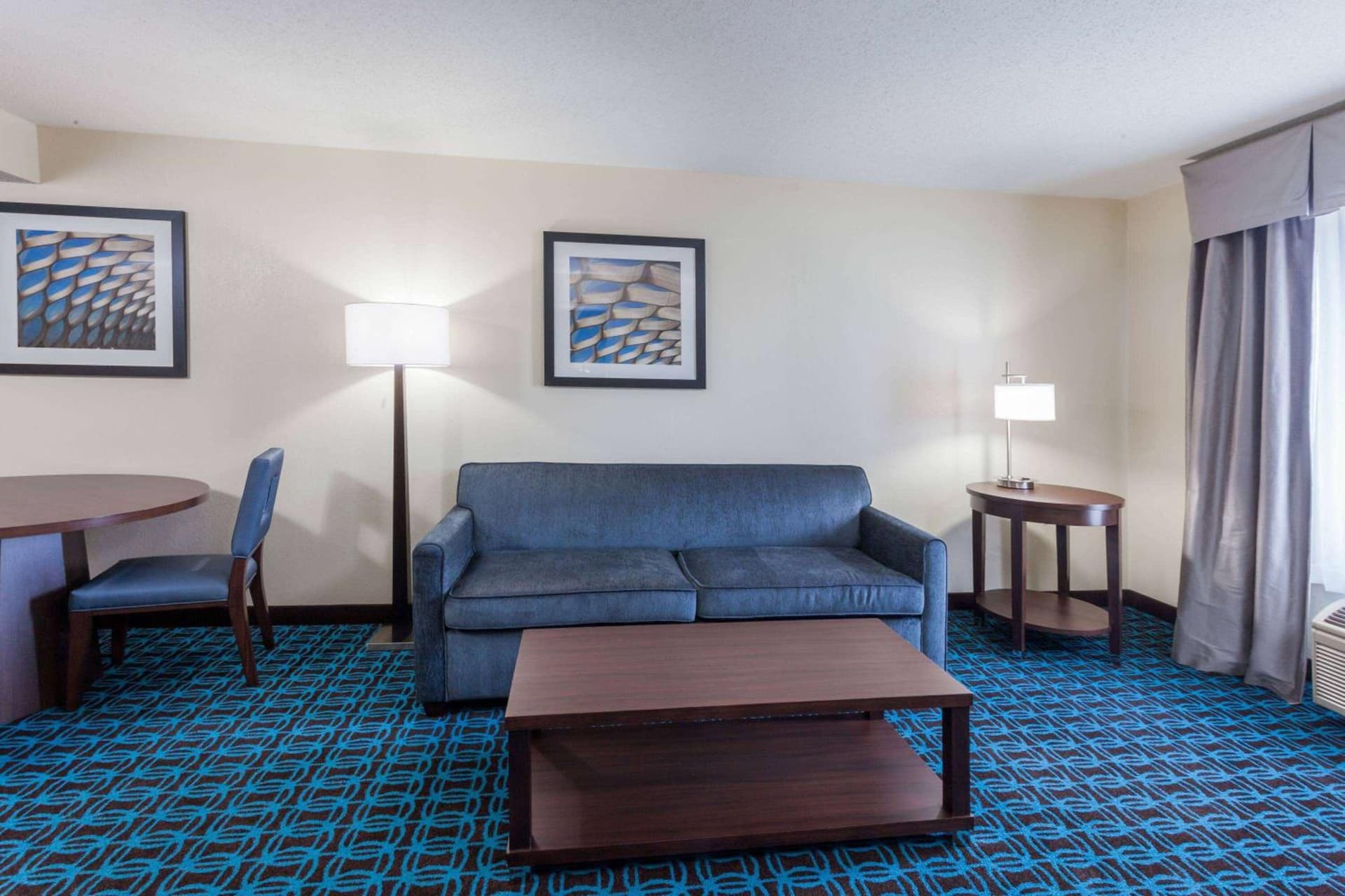 Wingate by Wyndham Chicago Schaumburg gallery photo in Schaumburg, IL — image 42