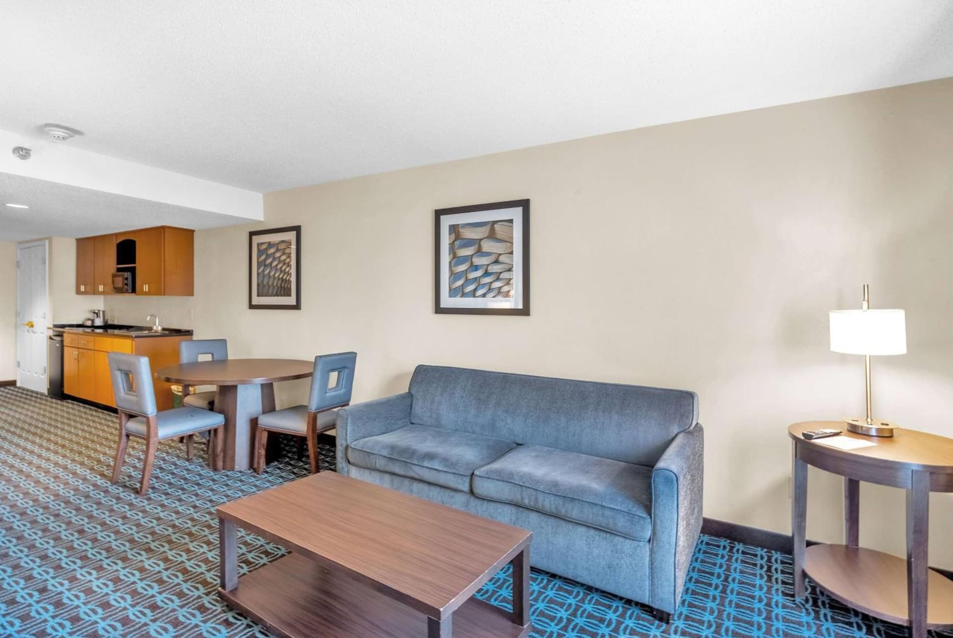 Wingate by Wyndham Chicago Schaumburg gallery photo in Schaumburg, IL — image 25