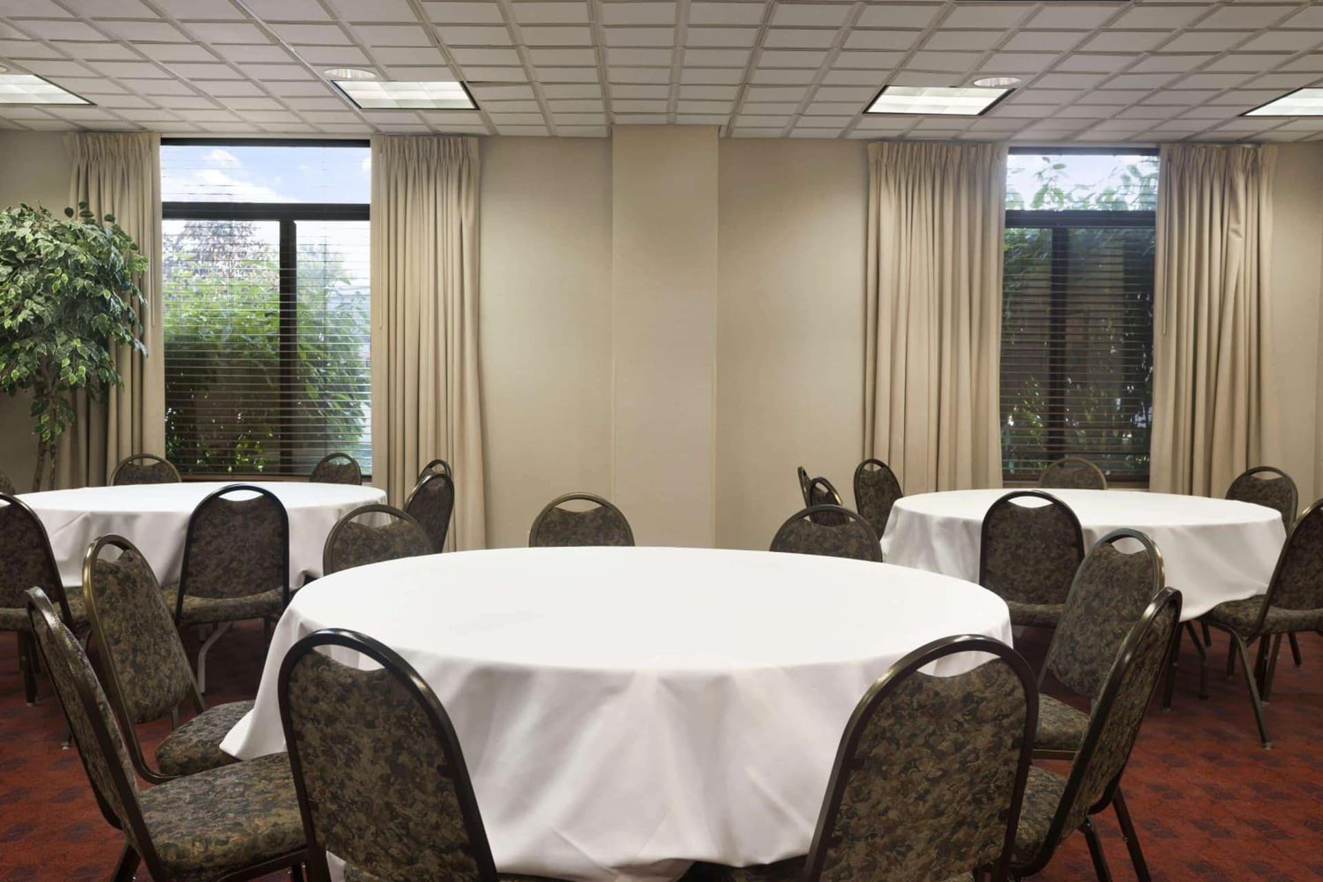 Wingate by Wyndham Chicago Schaumburg gallery photo in Schaumburg, IL — image 22