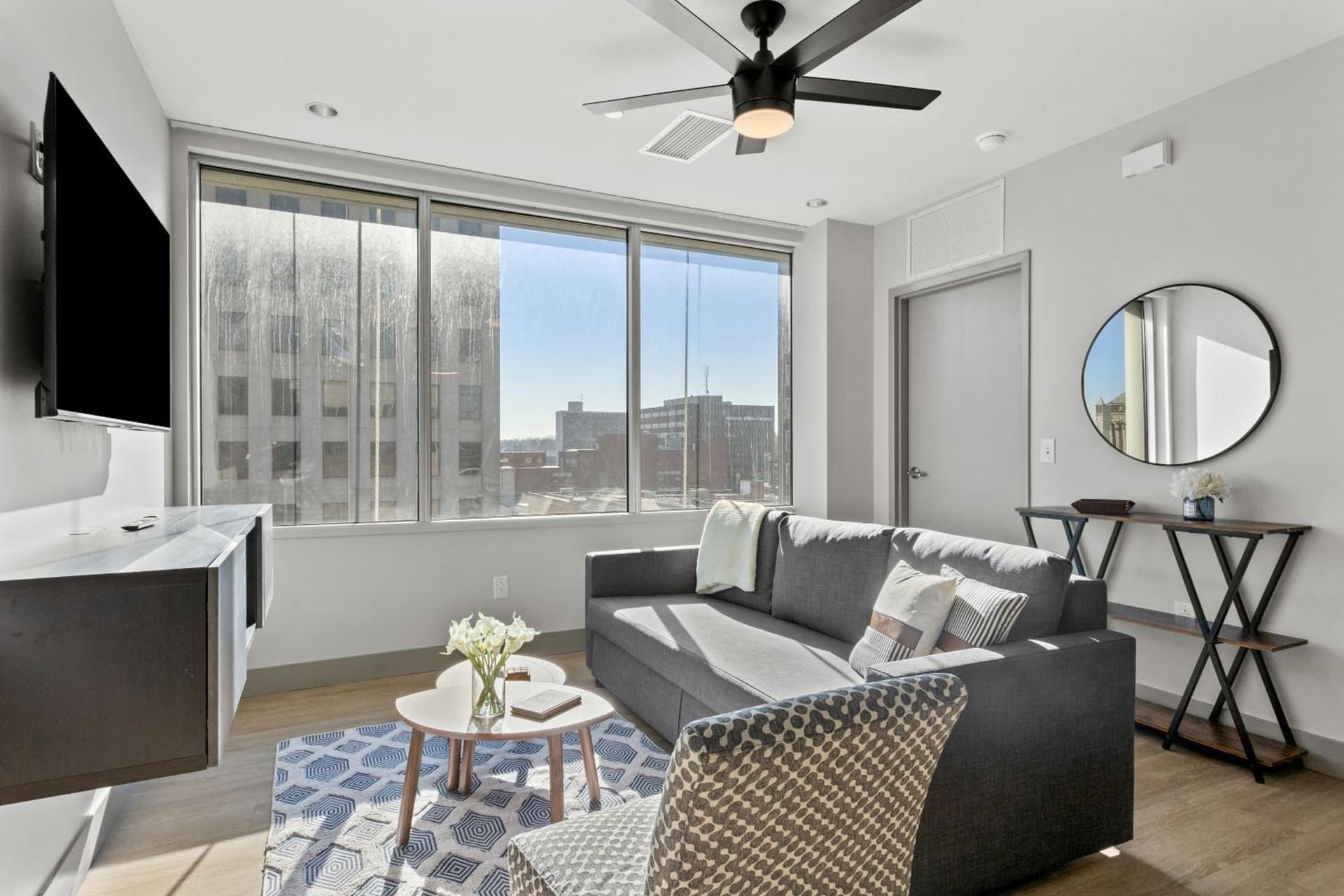 175 LEX - Walkable Downtown Lexington & Rupp Arena - Full Condos gallery photo in Lexington, KY — image 22