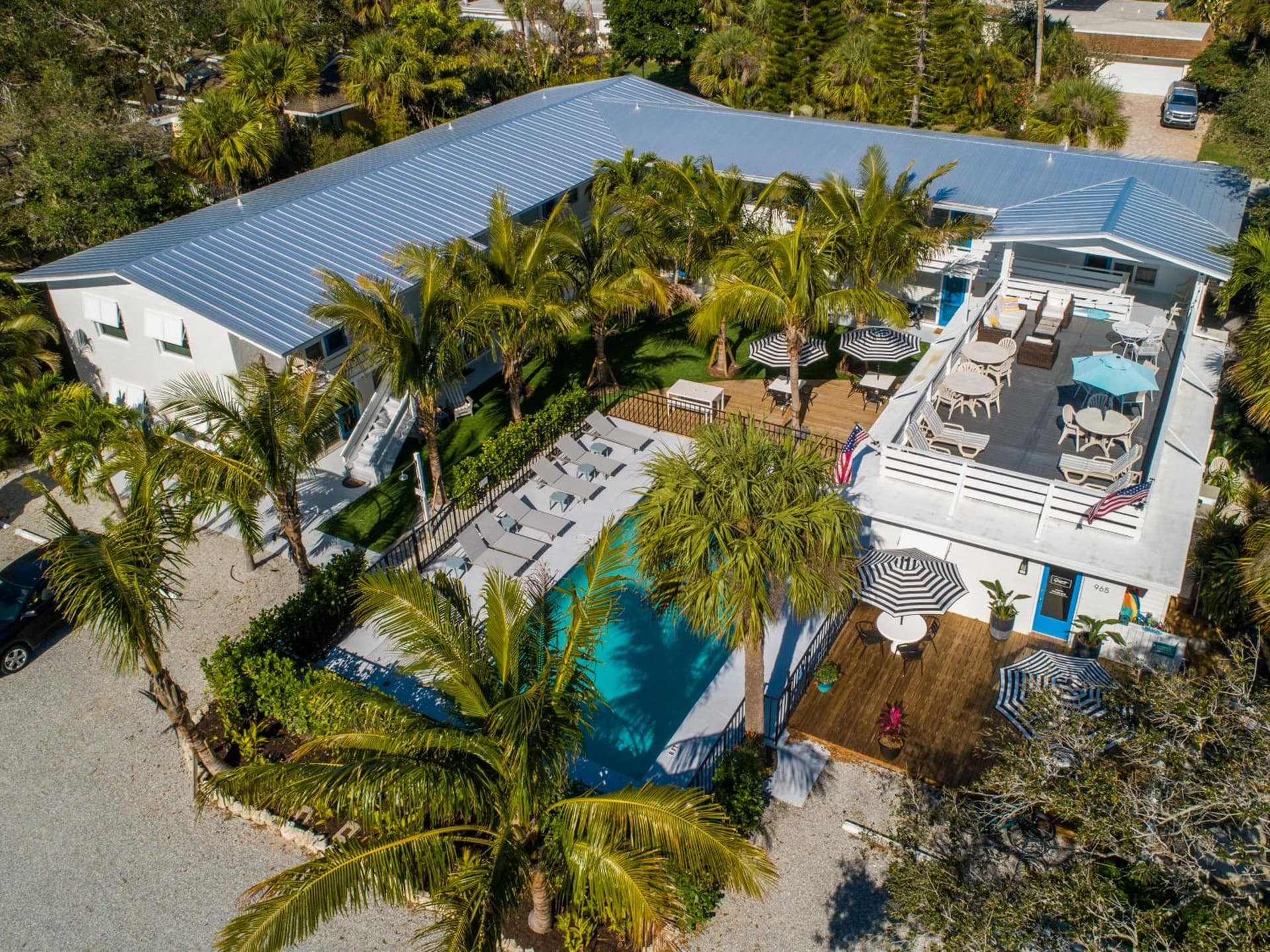Seaspray Surf Lodge interior in Vero Beach, FL — gallery photo 2