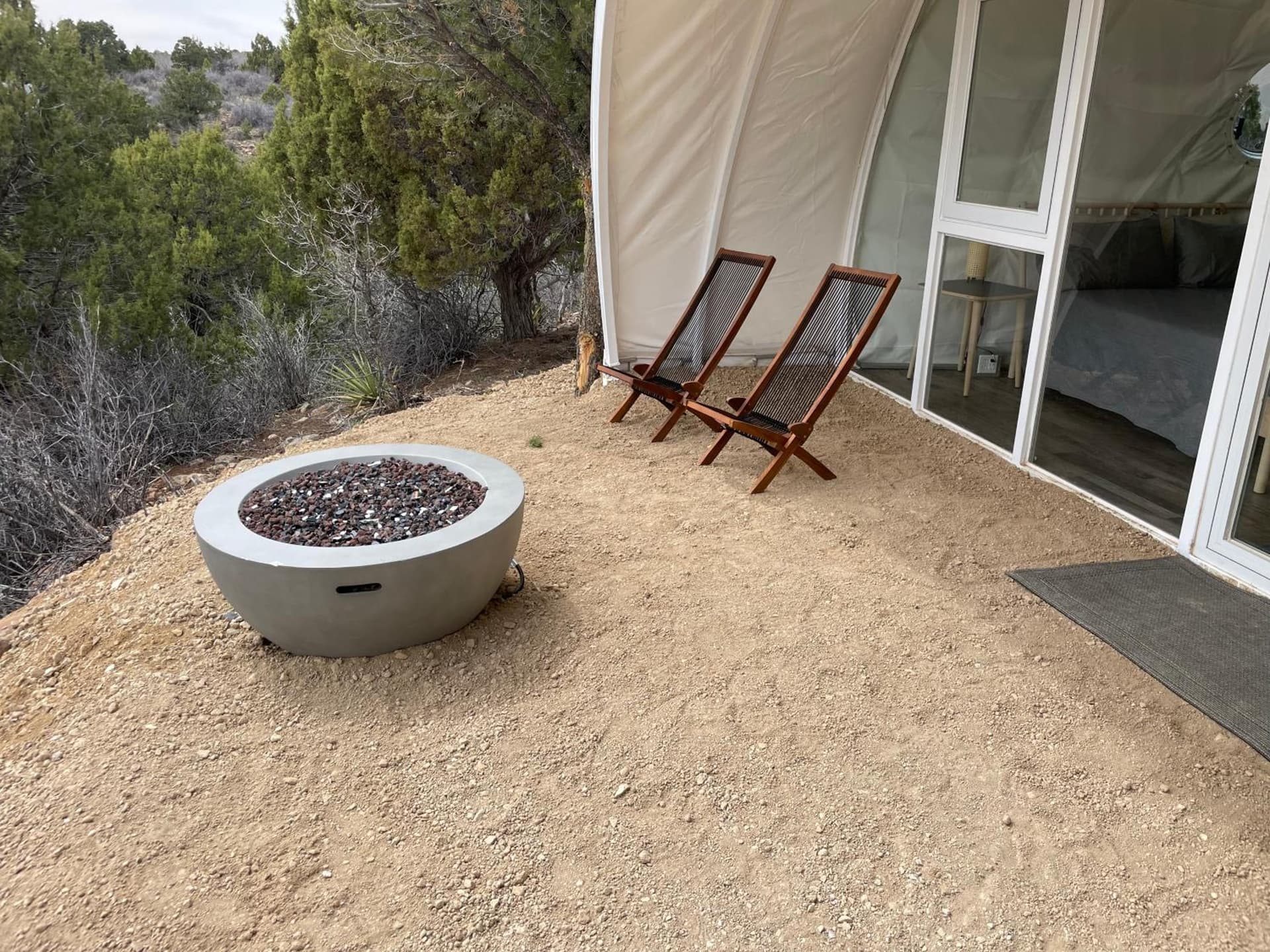Canyon Rim Domes - A Luxury Glamping Experience!! interior in Monticello, UT — gallery photo 2