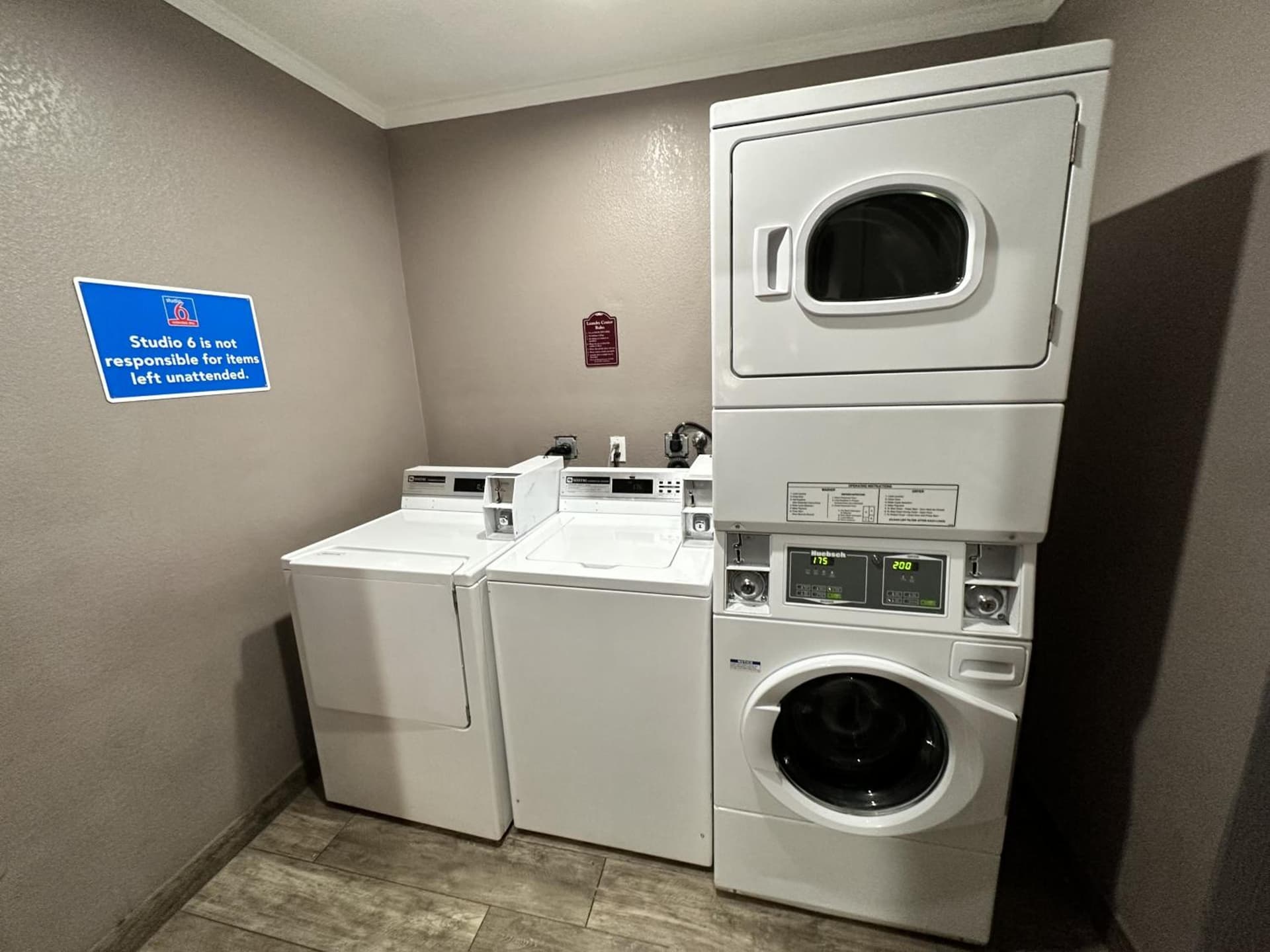 Super 8 by Wyndham Mesa Downtown Near Convention Center gallery photo in Mesa, AZ — image 46