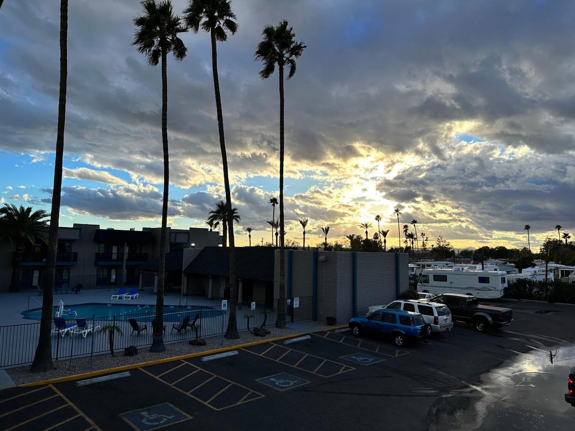Super 8 by Wyndham Mesa Downtown Near Convention Center gallery photo in Mesa, AZ — image 9