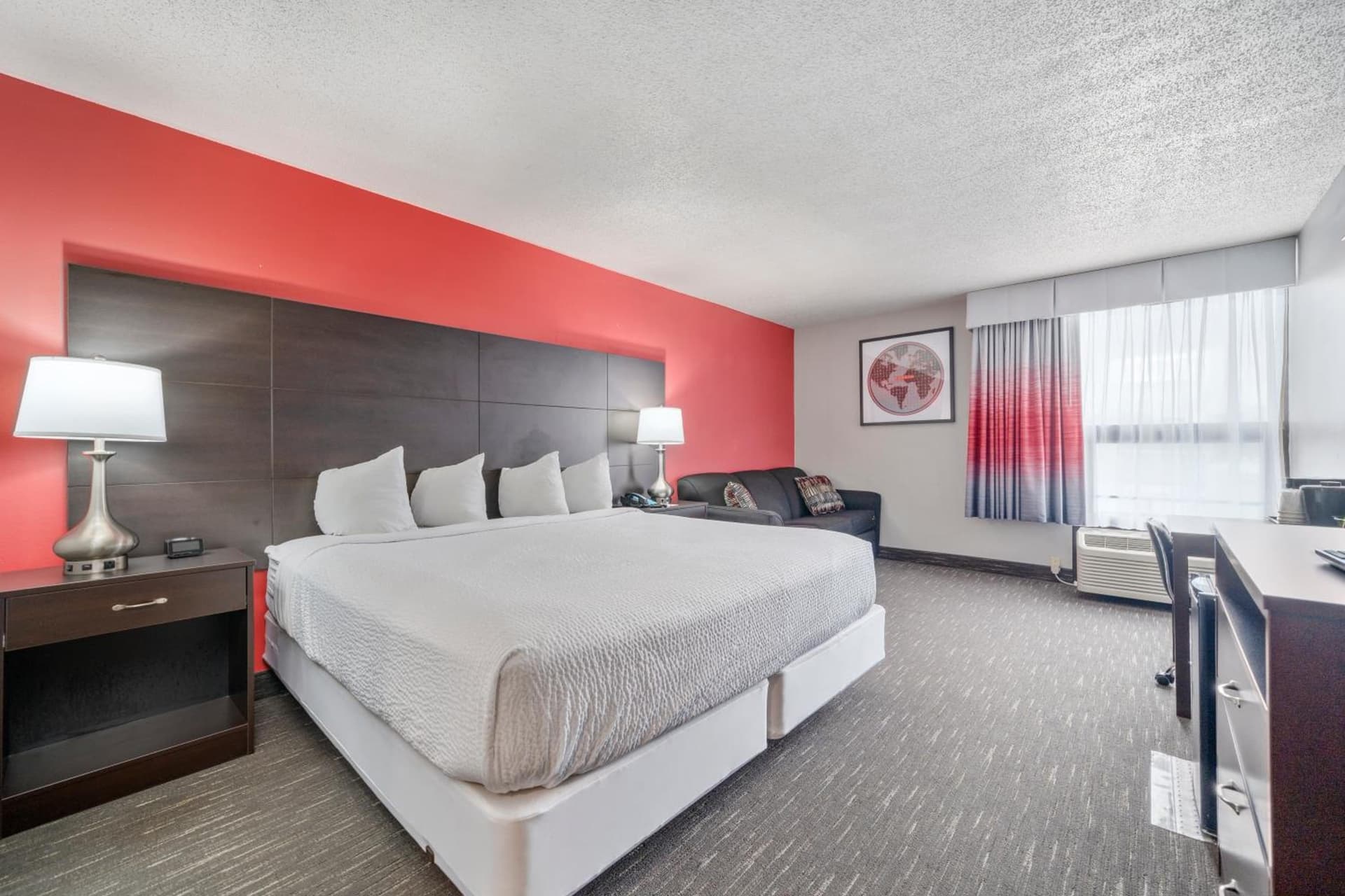 Ramada by Wyndham Sioux Falls Airport - Waterpark Resort & Event Center gallery photo in Sioux Falls, SD — image 42