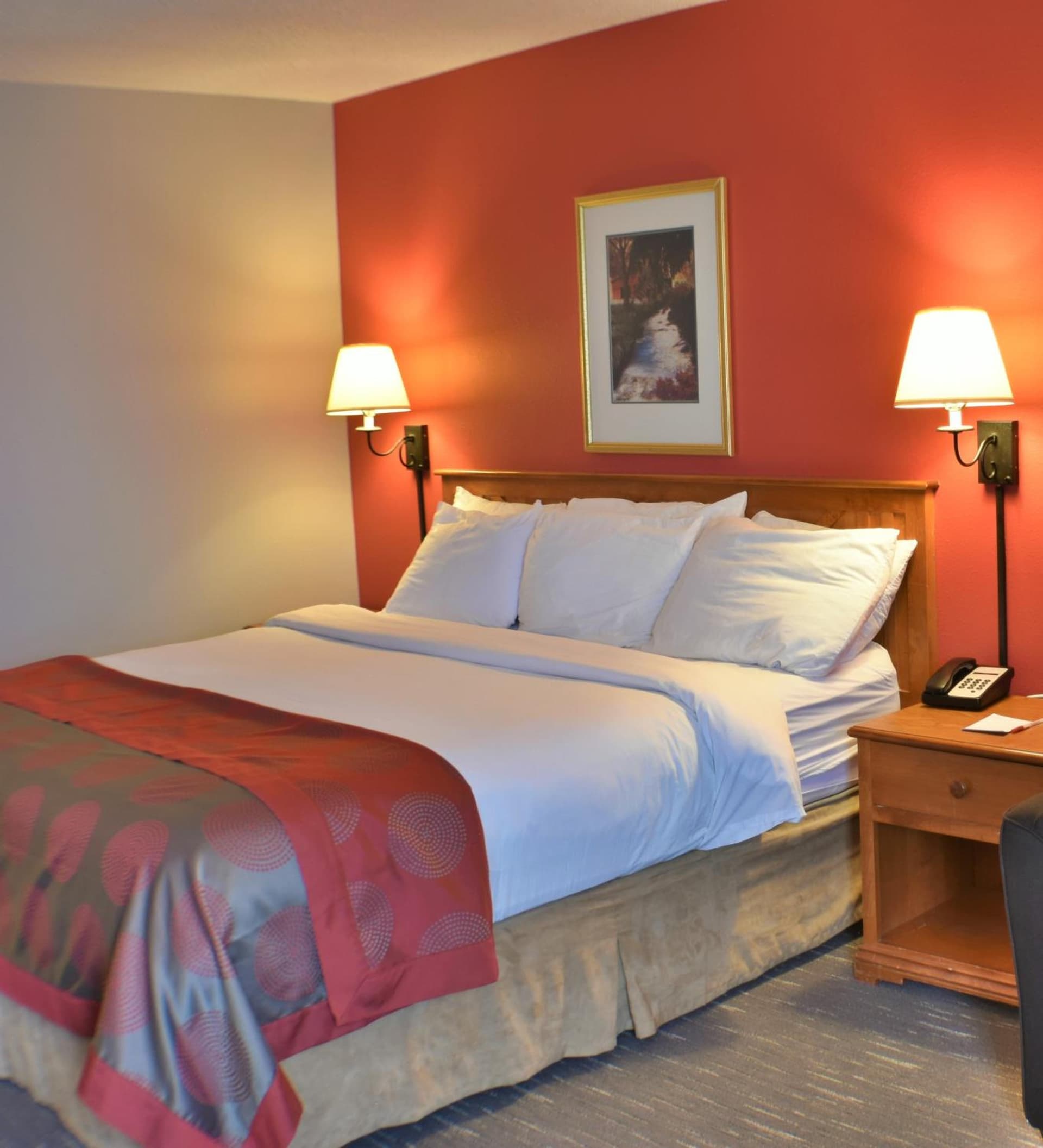 Ramada by Wyndham Sioux Falls Airport - Waterpark Resort & Event Center gallery photo in Sioux Falls, SD — image 34