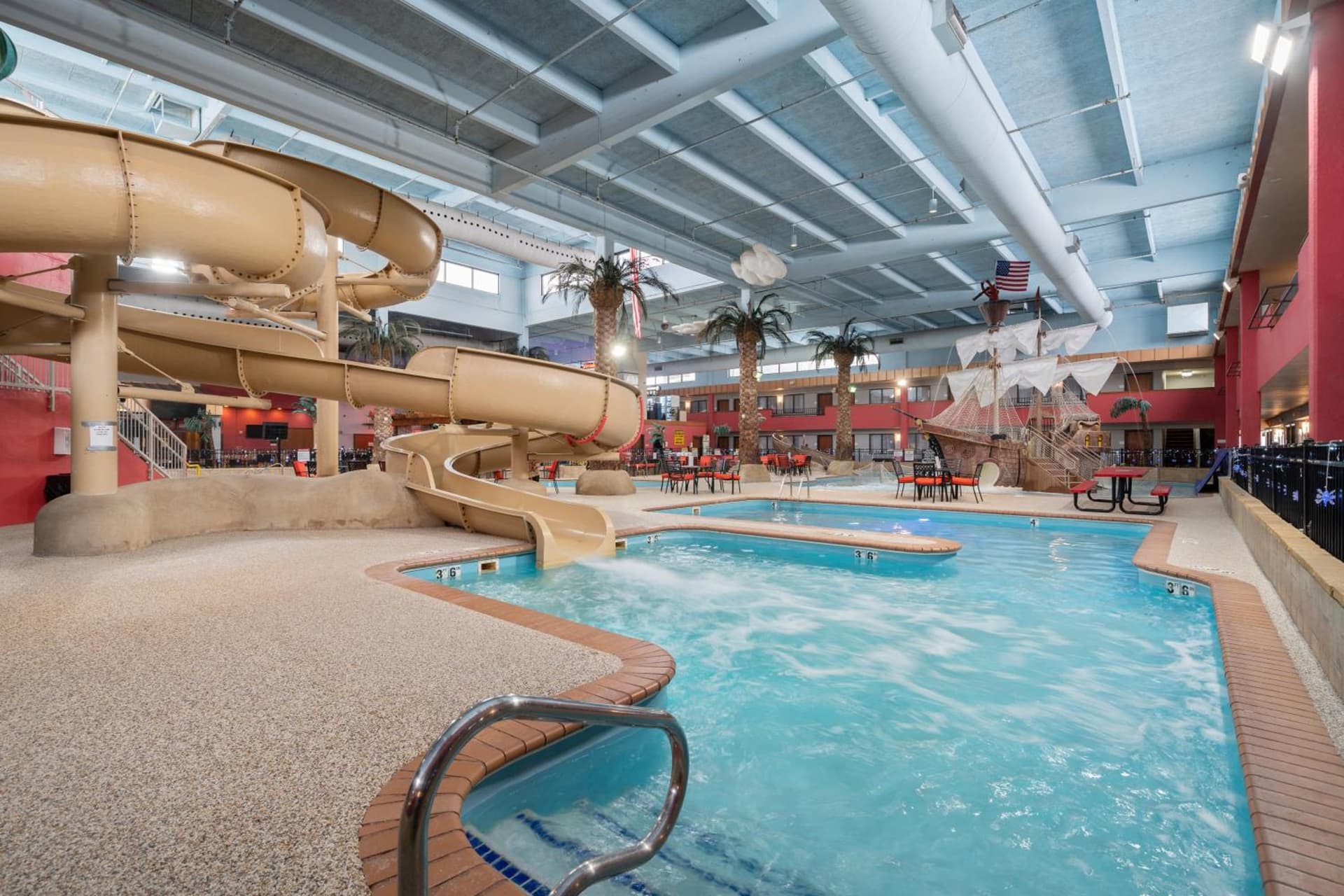 Ramada by Wyndham Sioux Falls Airport - Waterpark Resort & Event Center gallery photo in Sioux Falls, SD — image 138
