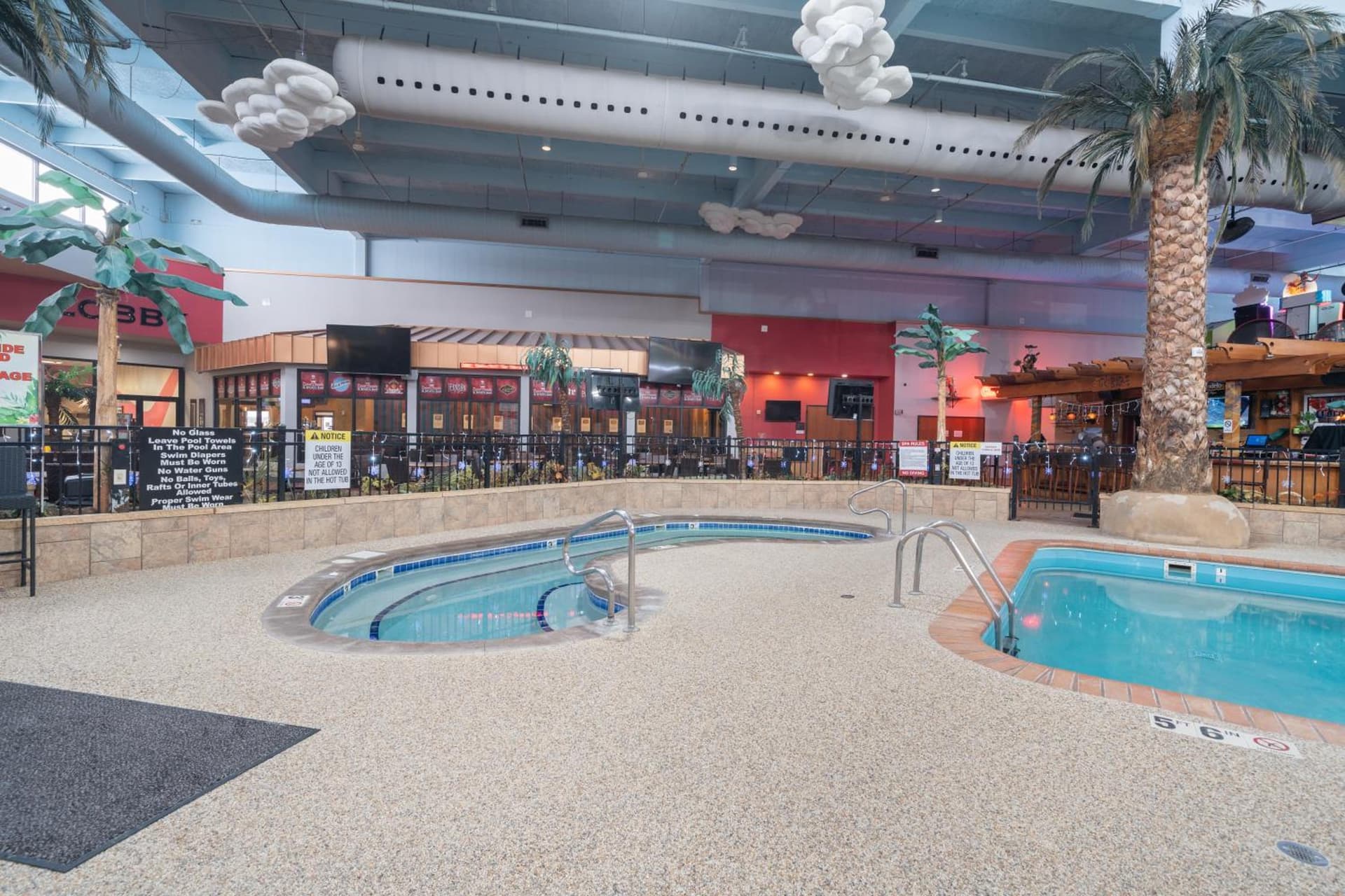 Ramada by Wyndham Sioux Falls Airport - Waterpark Resort & Event Center gallery photo in Sioux Falls, SD — image 156