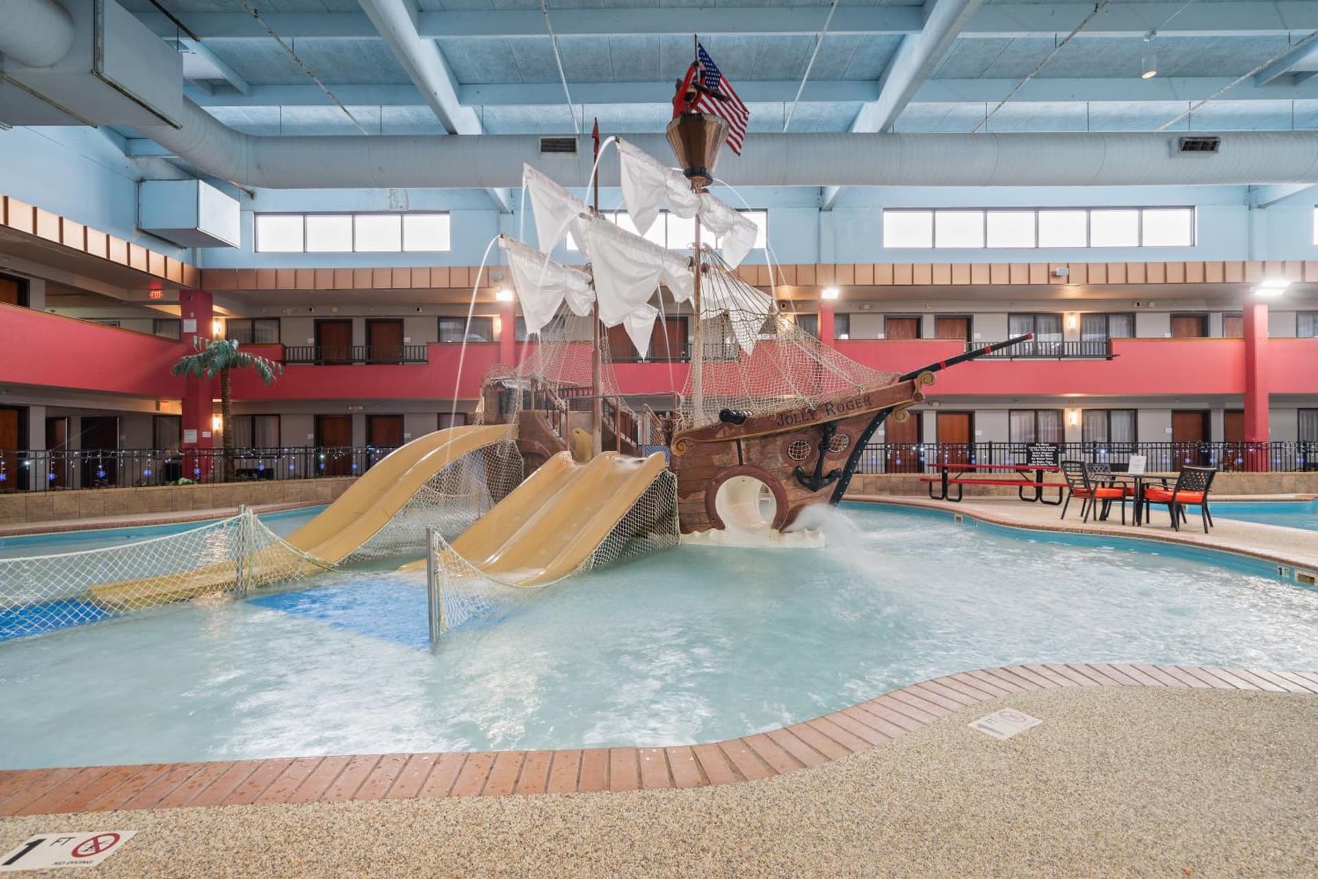 Ramada by Wyndham Sioux Falls Airport - Waterpark Resort & Event Center gallery photo in Sioux Falls, SD — image 48