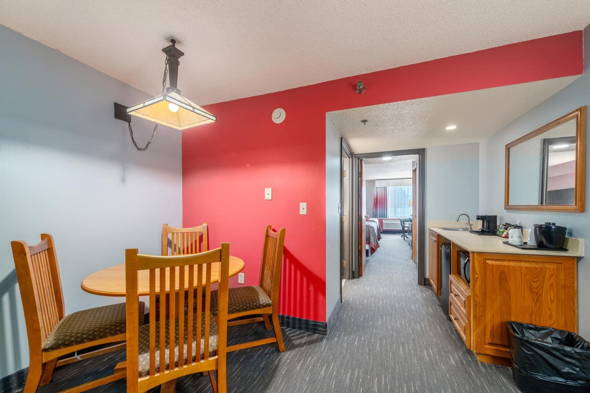 Ramada by Wyndham Sioux Falls Airport - Waterpark Resort & Event Center gallery photo in Sioux Falls, SD — image 92