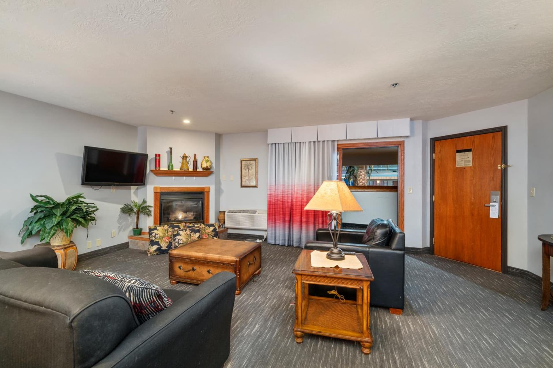 Ramada by Wyndham Sioux Falls Airport - Waterpark Resort & Event Center gallery photo in Sioux Falls, SD — image 68